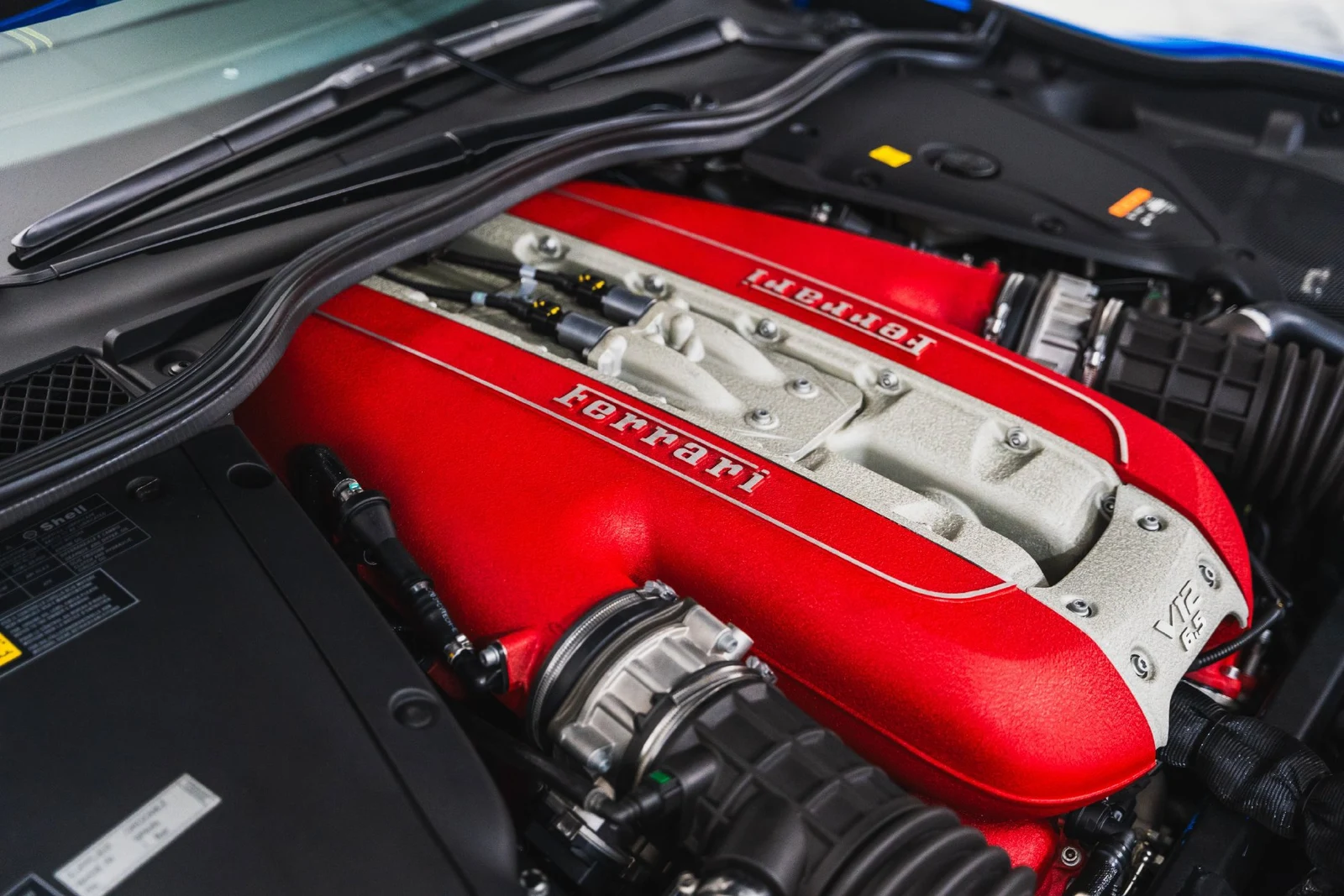 2022 Ferrari 812 GTS, 3/29