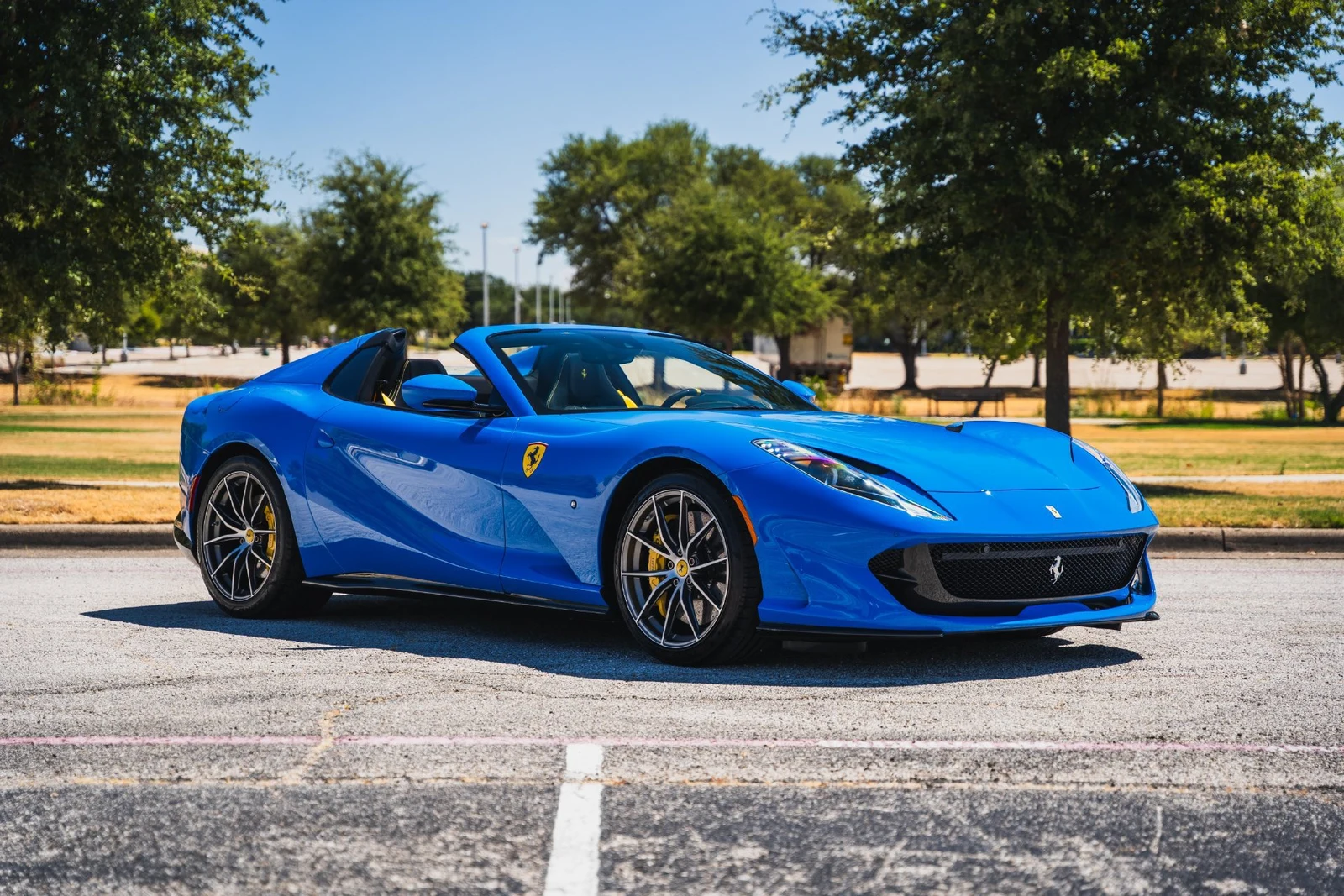 2022 Ferrari 812 GTS, 9/29
