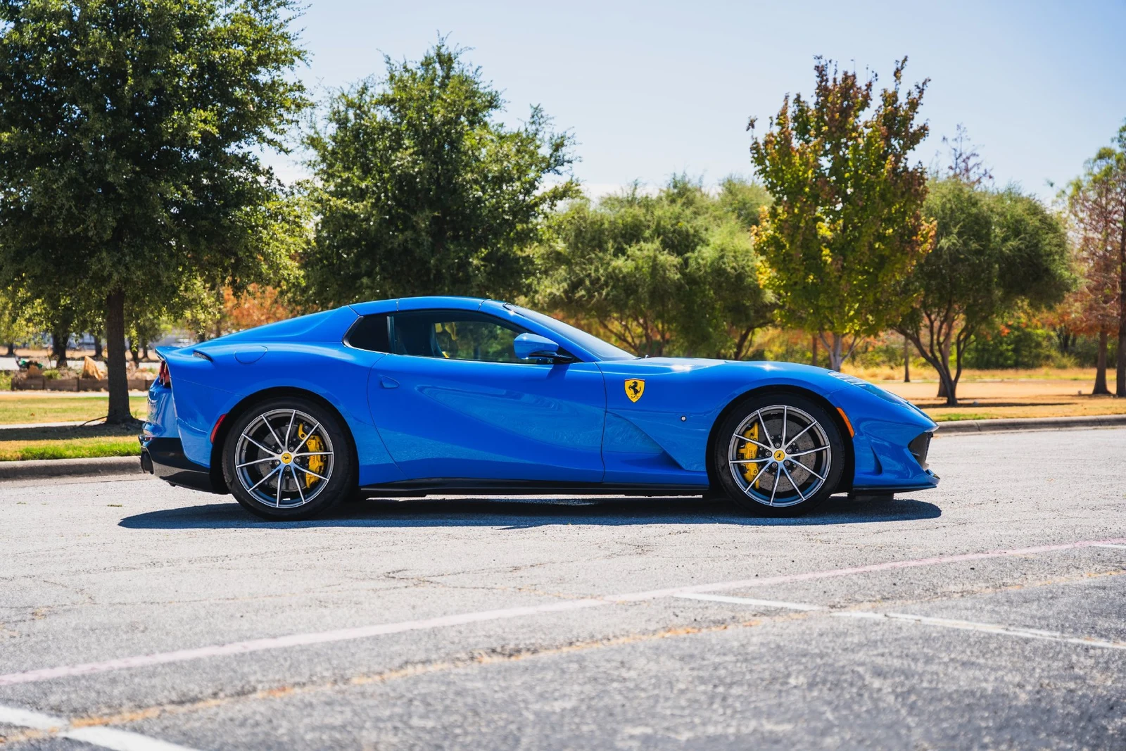 2022 Ferrari 812 GTS, 11/29