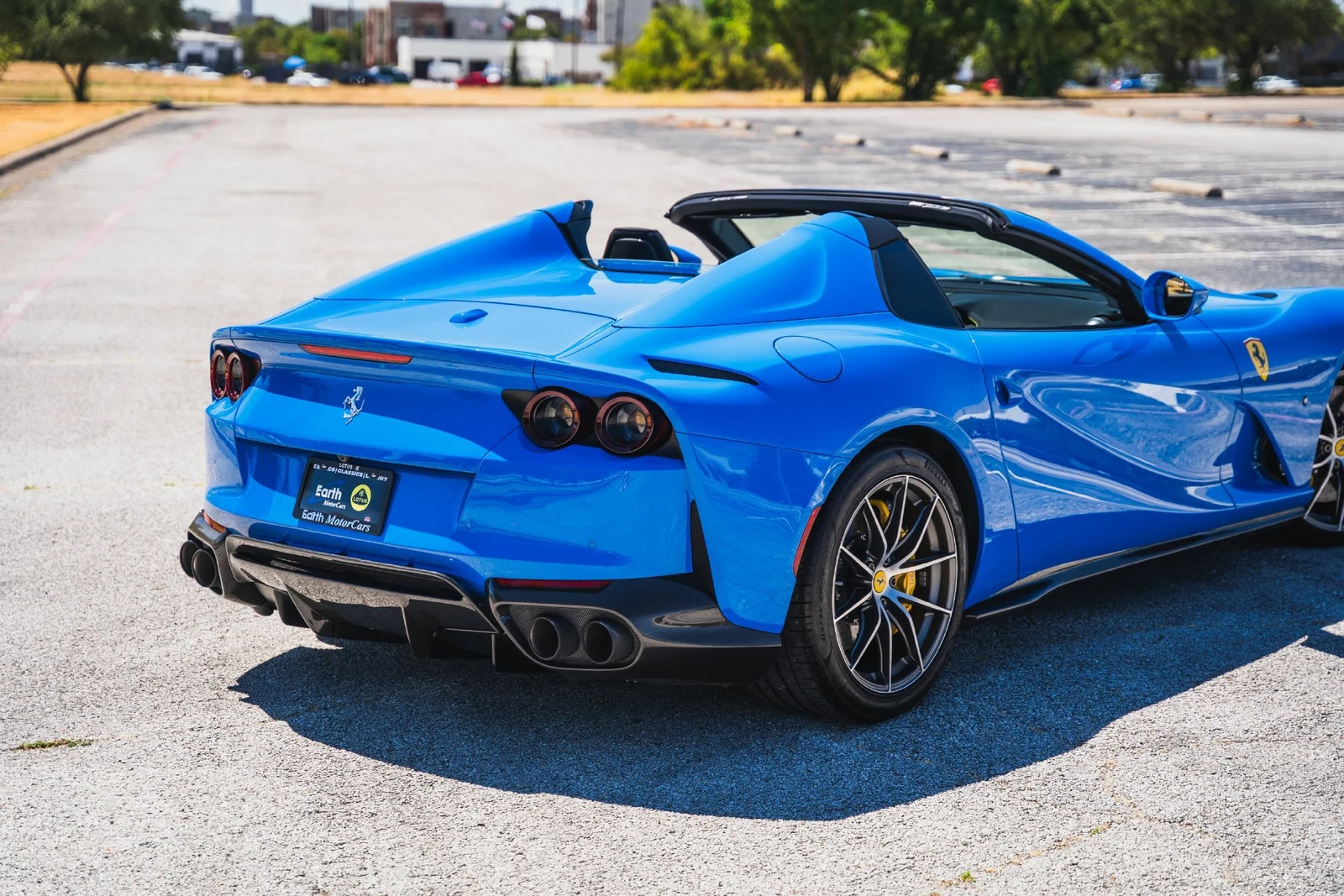 2022 Ferrari 812 GTS, 15/29