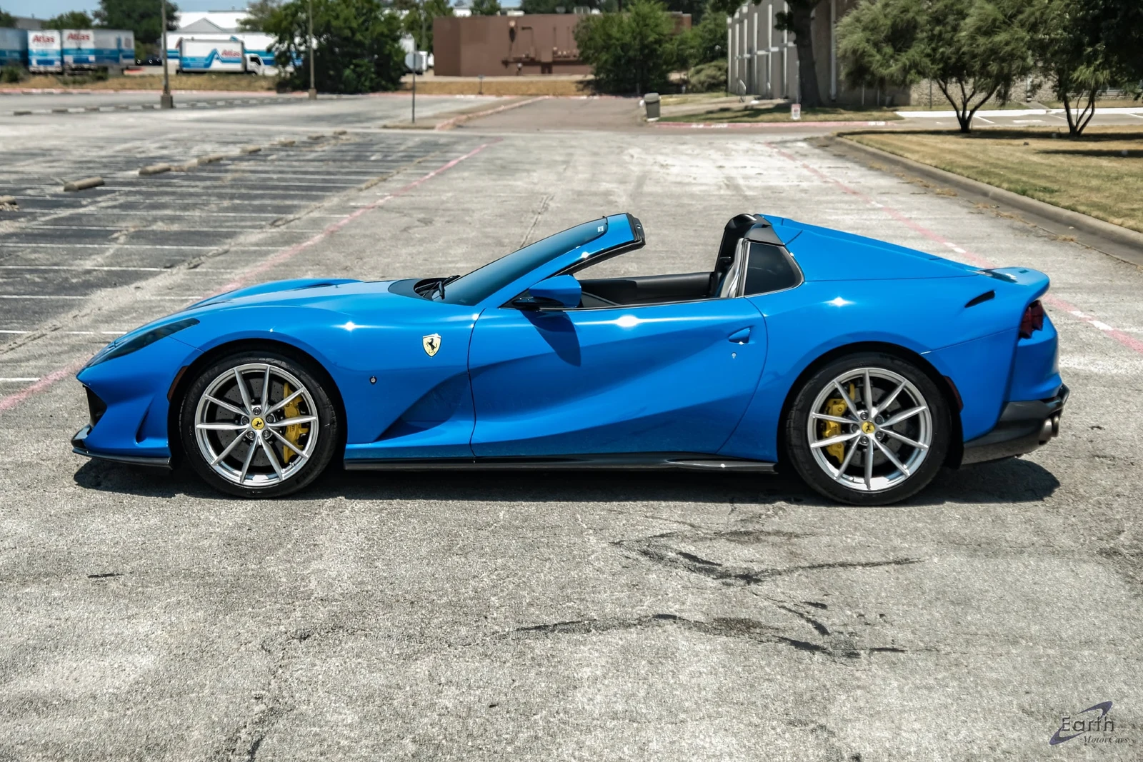 2022 Ferrari 812 GTS, 6/28