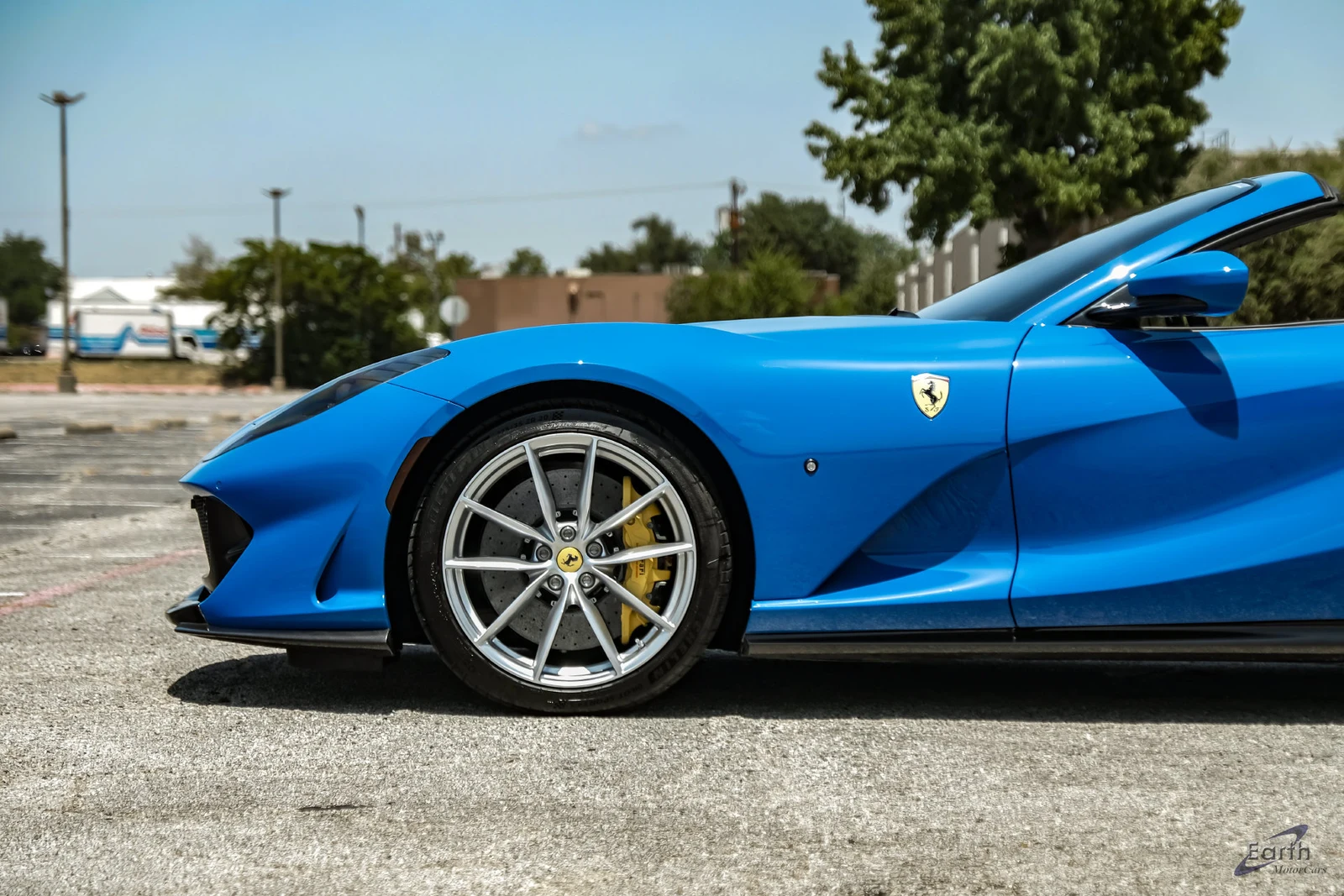 2022 Ferrari 812 GTS, 7/28