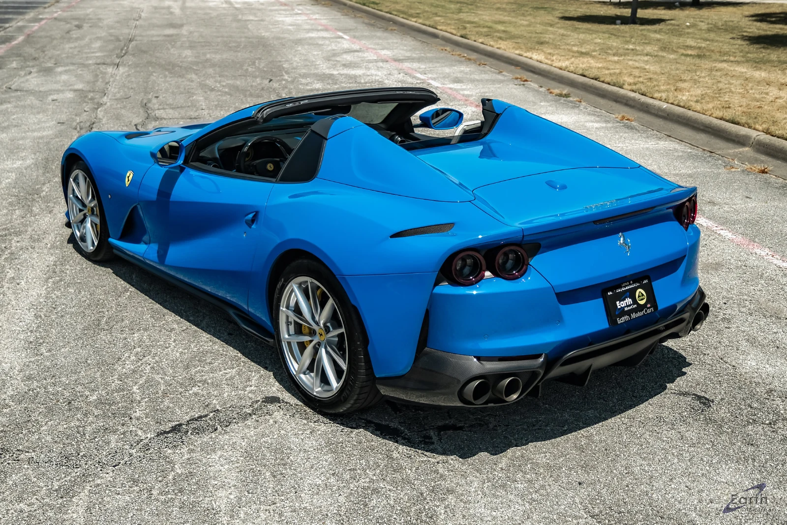 2022 Ferrari 812 GTS, 11/28