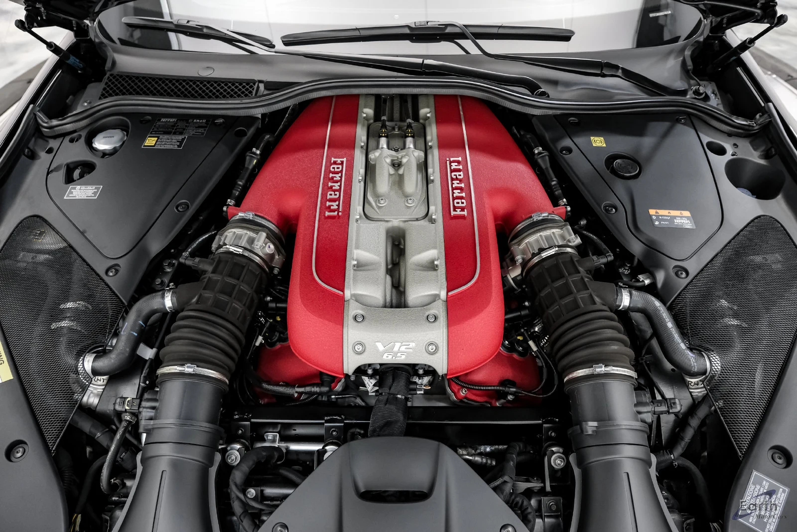 2022 Ferrari 812 GTS, 3/28