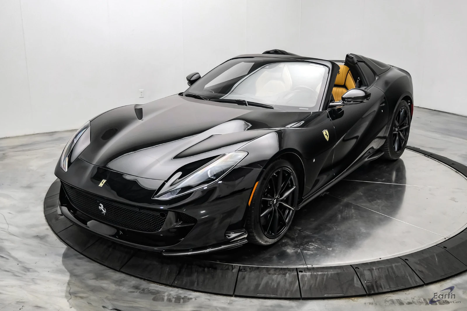 2022 Ferrari 812 GTS, 6/28