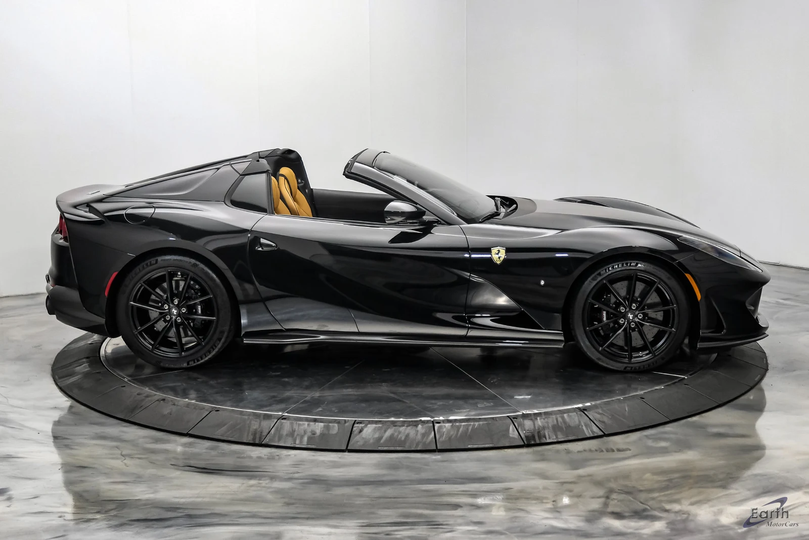 2022 Ferrari 812 GTS, 23/28