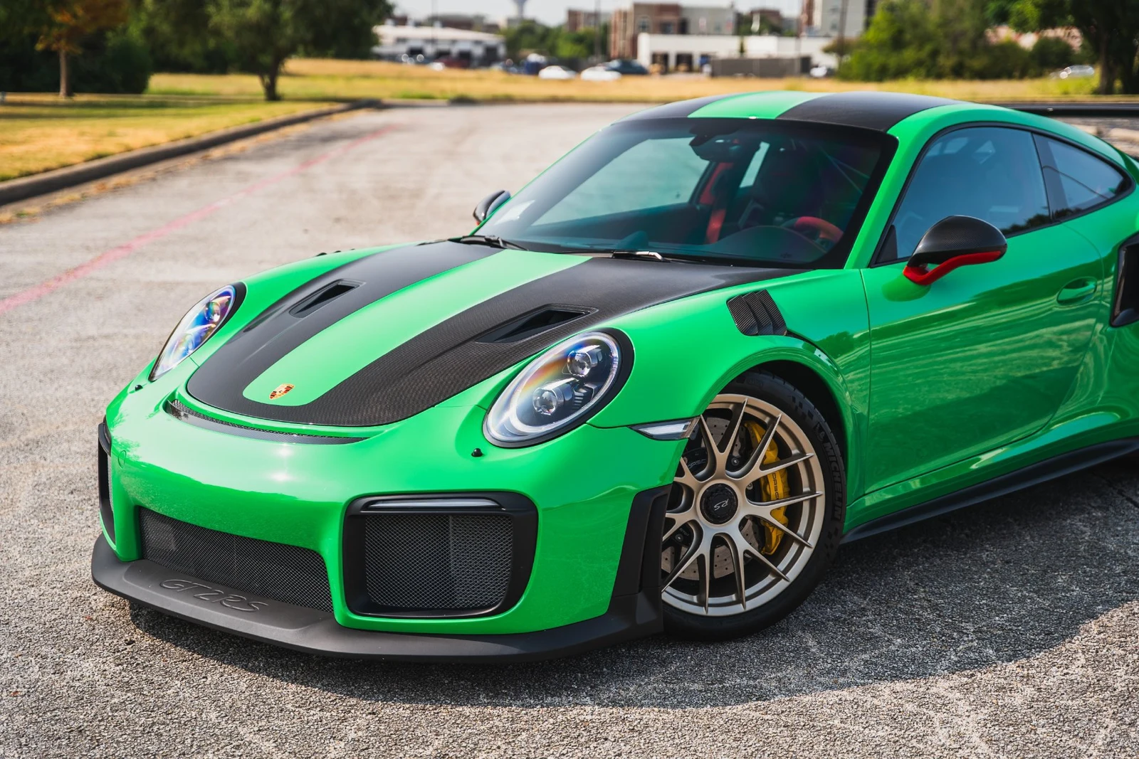 2018 Porsche 911 (991.2) GT2 RS Weissach, 5/29