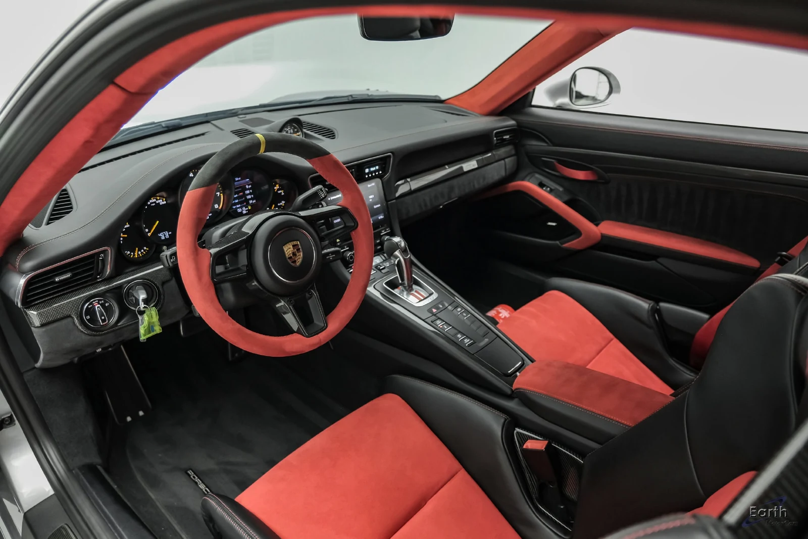 2018 Porsche 911 (991.2) GT2 RS Weissach, 2/28