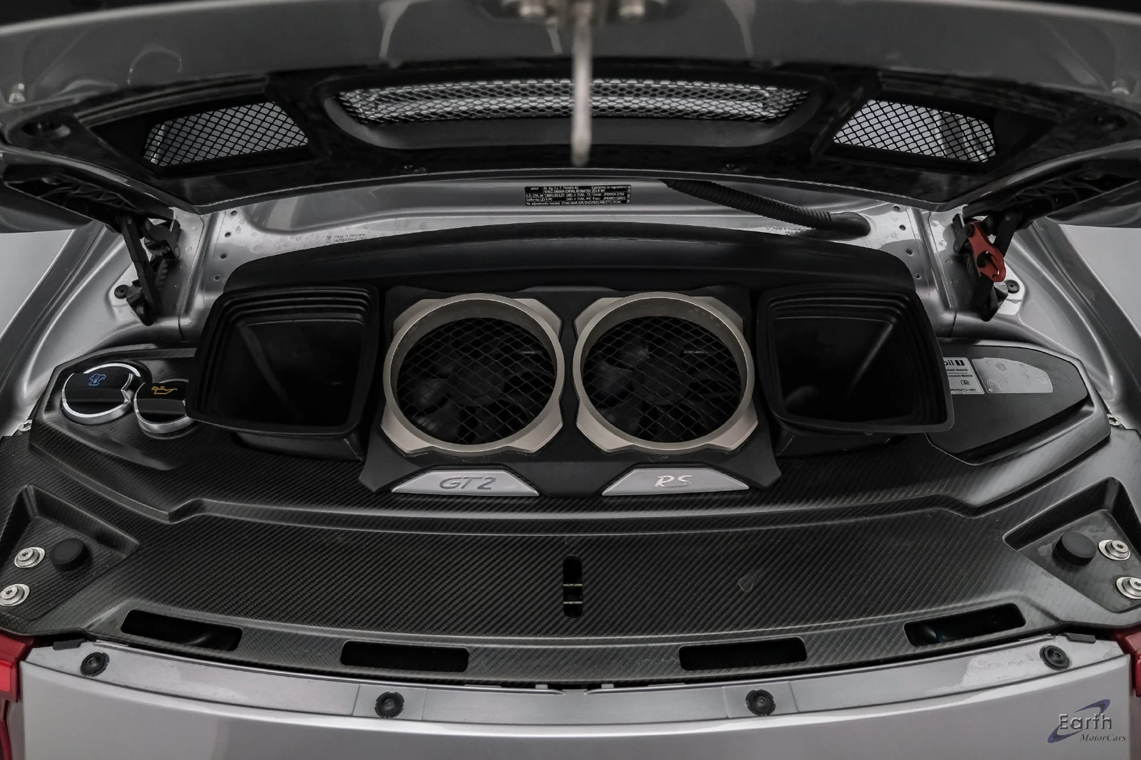 2018 Porsche 911 (991.2) GT2 RS Weissach, 3/28
