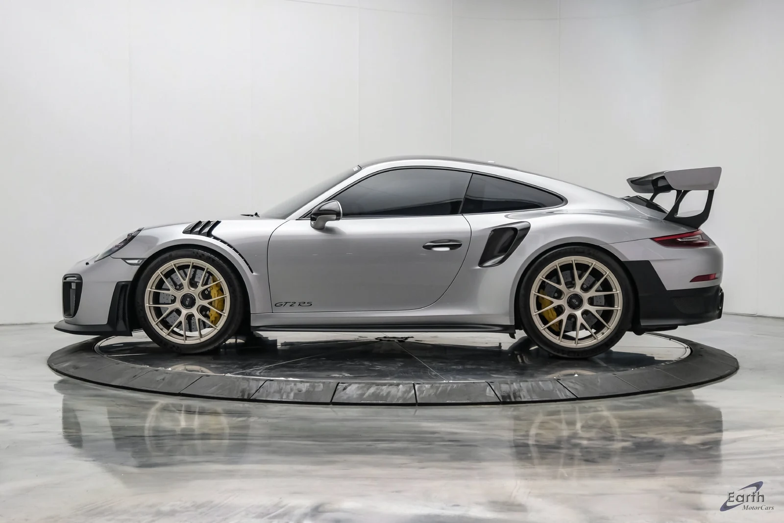 2018 Porsche 911 (991.2) GT2 RS Weissach, 6/28