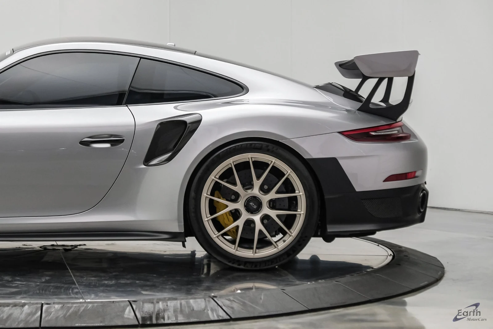 2018 Porsche 911 (991.2) GT2 RS Weissach, 9/28