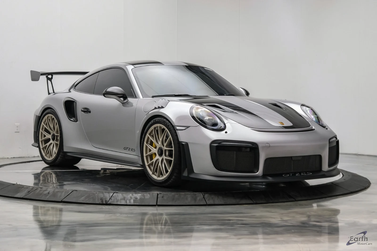 2018 Porsche 911 (991.2) GT2 RS Weissach, 27/28