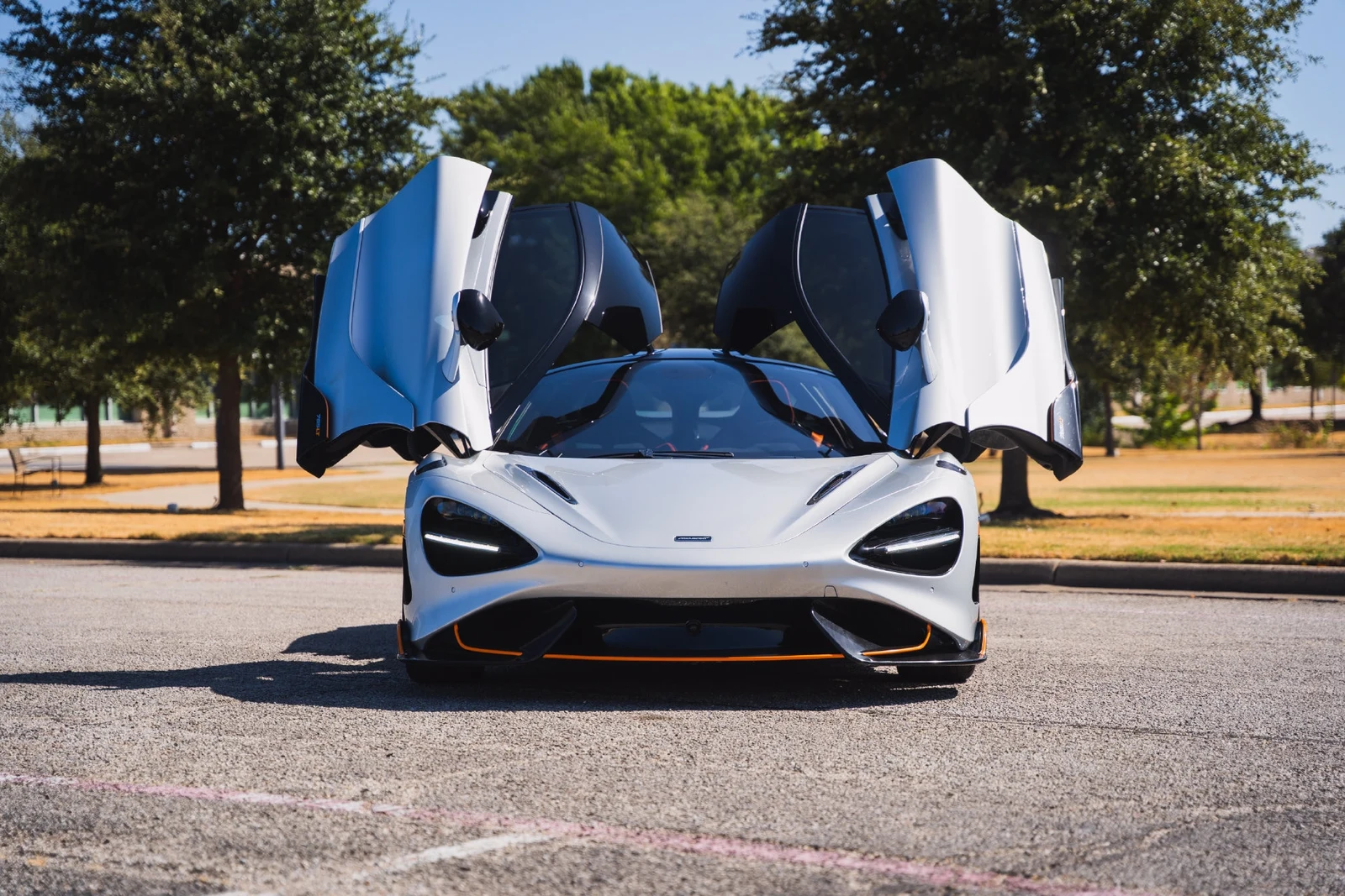 2021 McLaren 765LT, 23/29