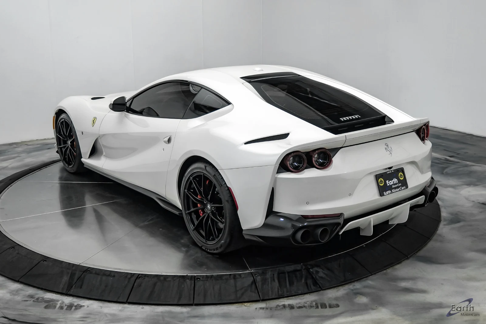 2019 Ferrari 812 Superfast, 12/28