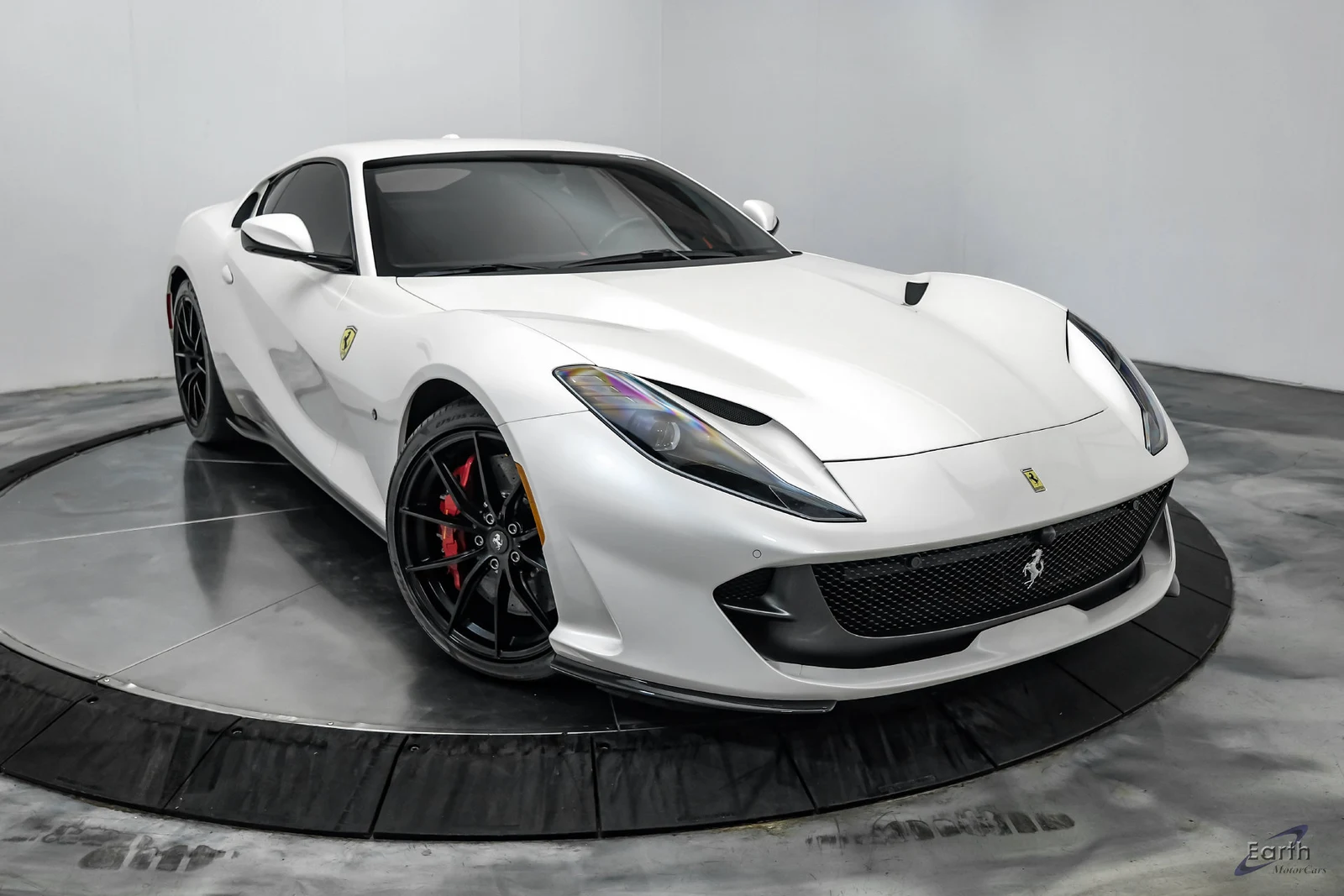 2019 Ferrari 812 Superfast, 26/28