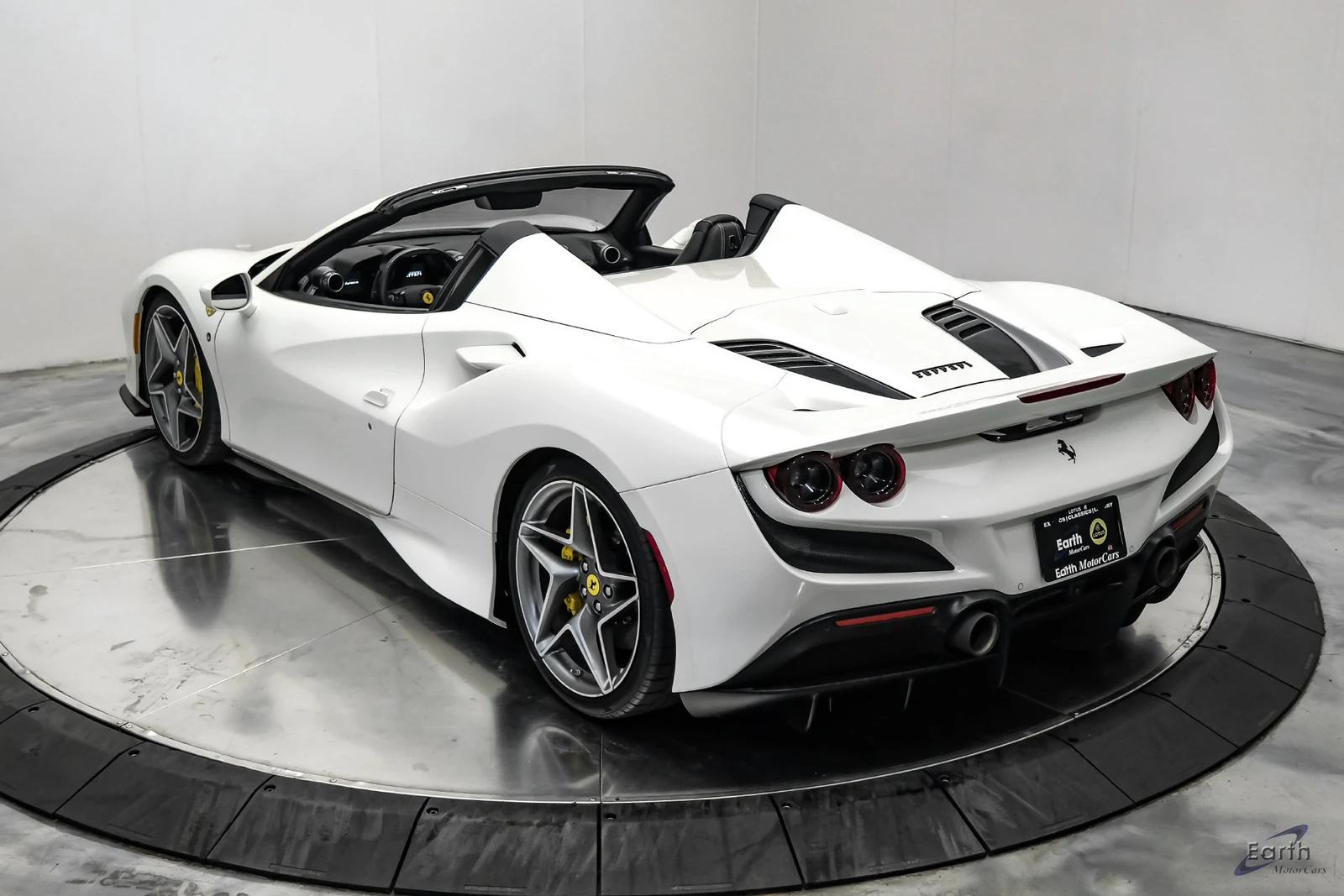 2022 Ferrari F8 Spider, 13/28