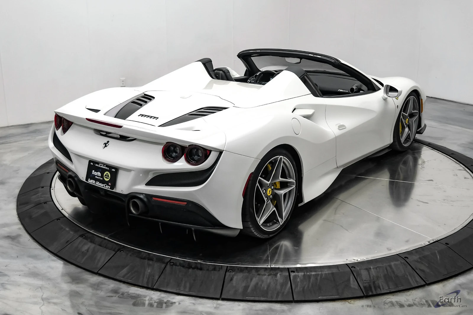 2022 Ferrari F8 Spider, 22/28
