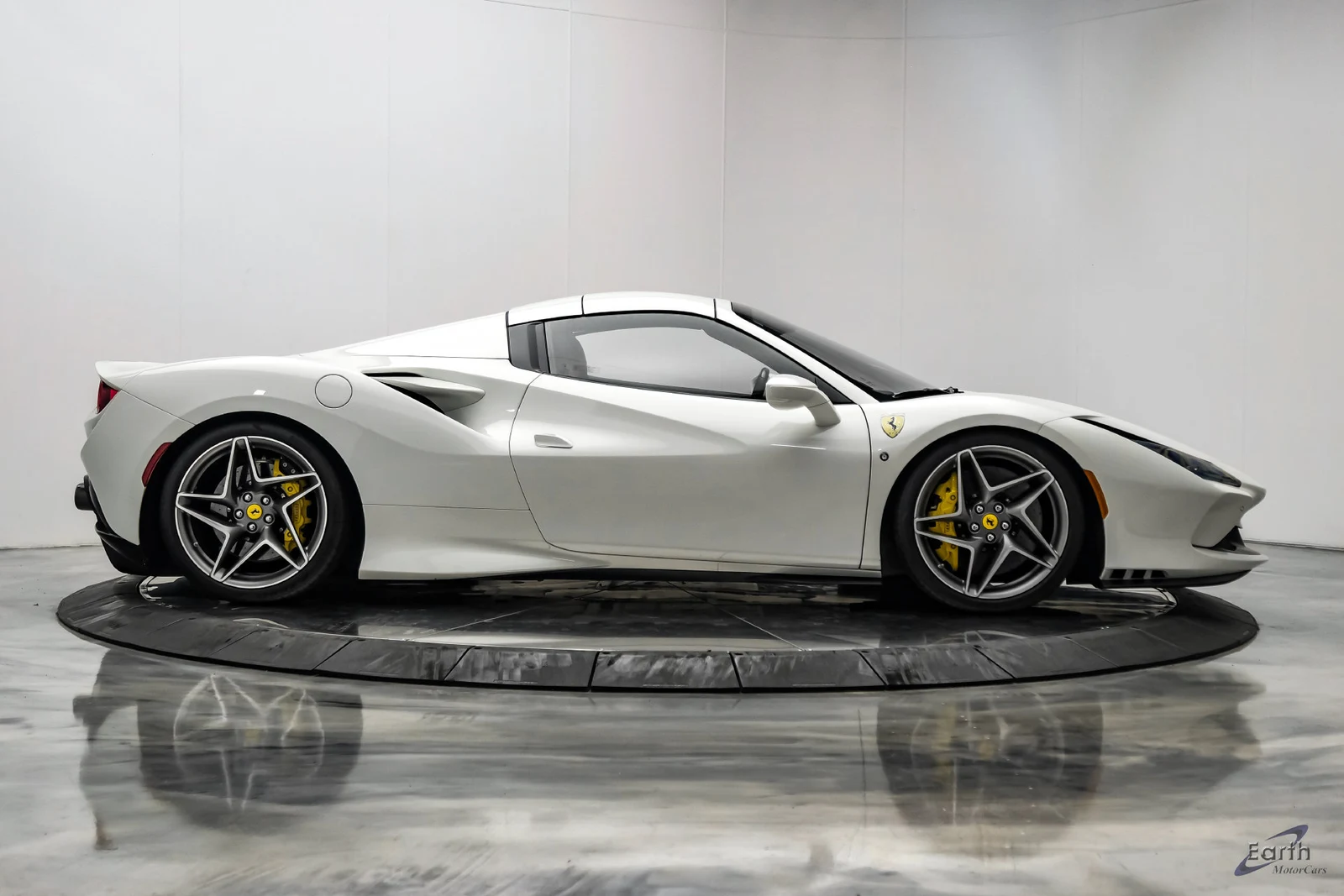 2022 Ferrari F8 Spider, 26/28