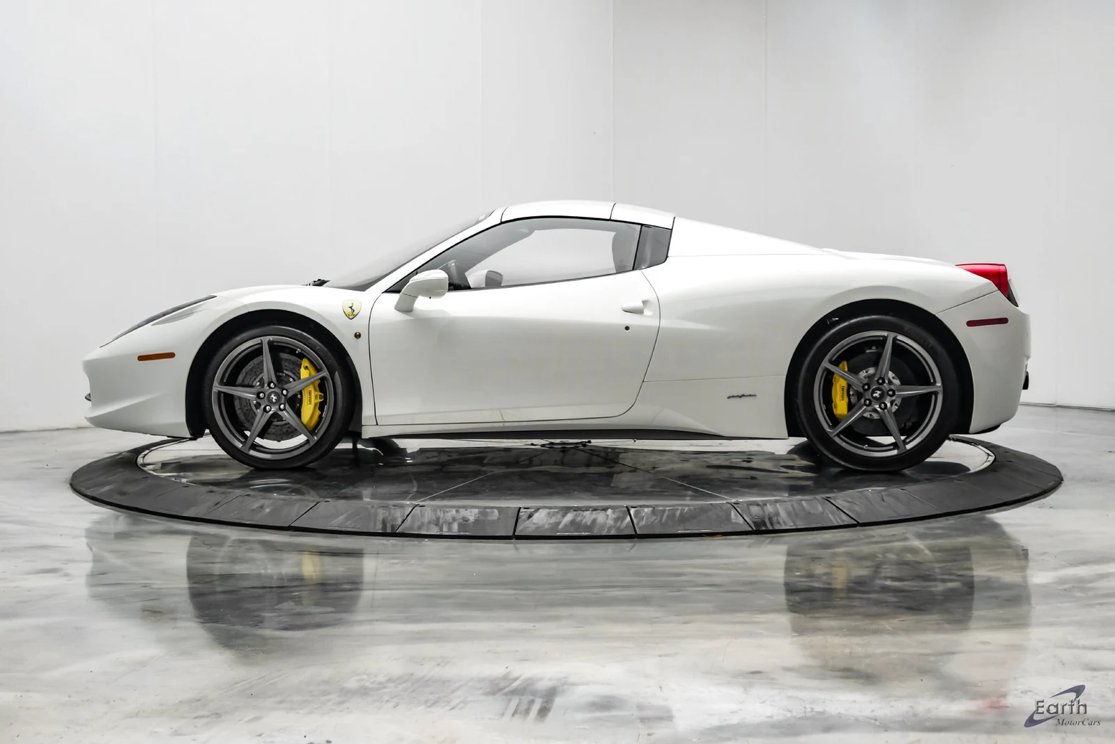 2015 Ferrari 458 Spider, 8/28