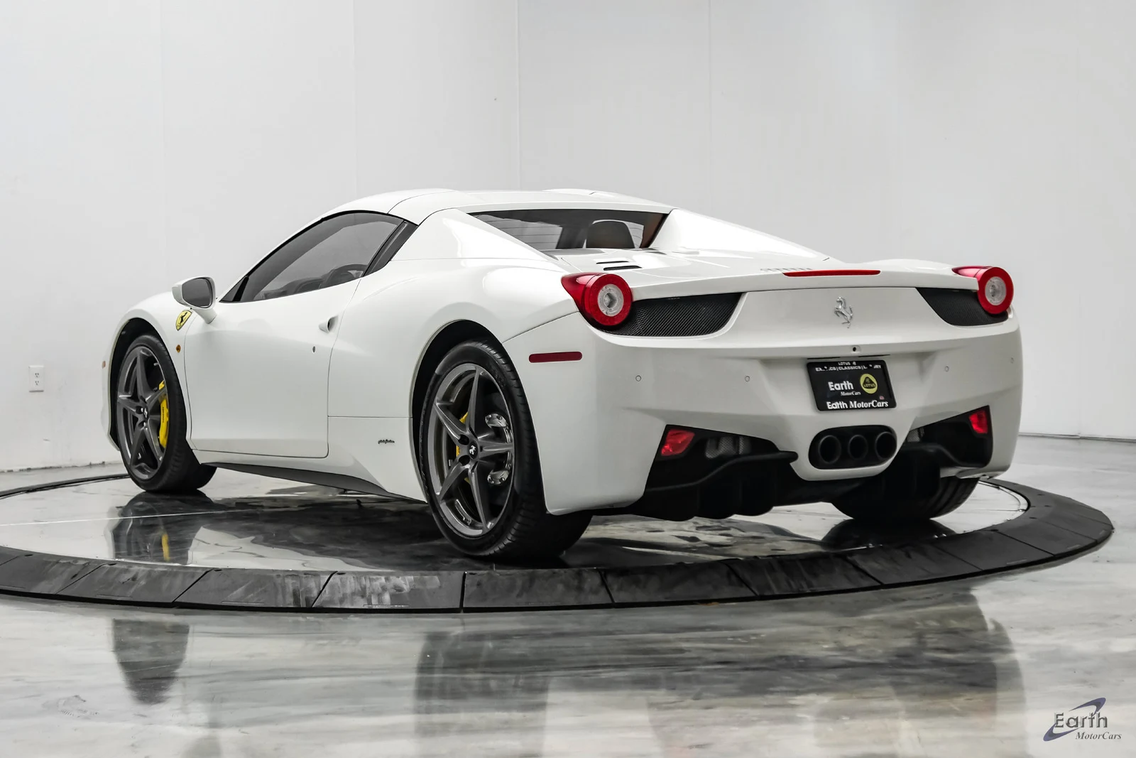 2015 Ferrari 458 Spider, 12/28