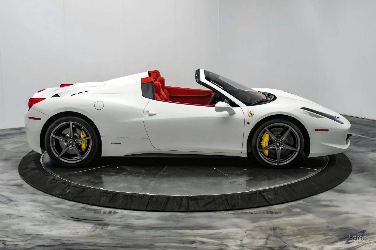 2015 Ferrari 458 Spider, 26/28