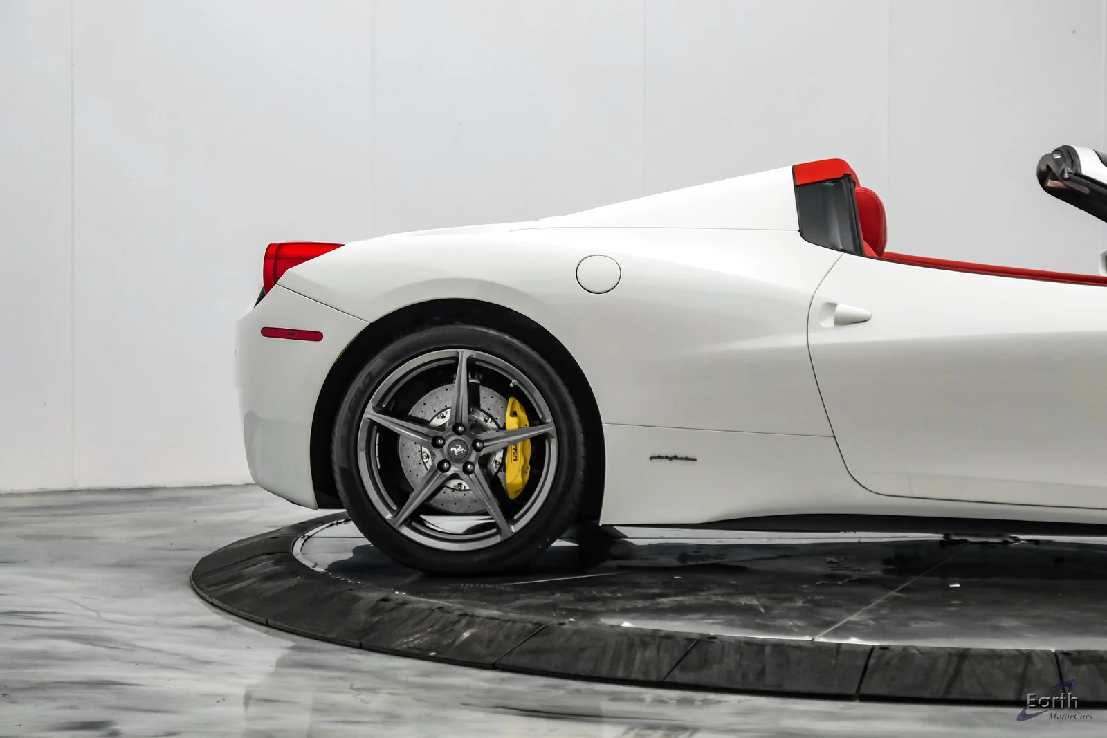 2015 Ferrari 458 Spider, 27/28