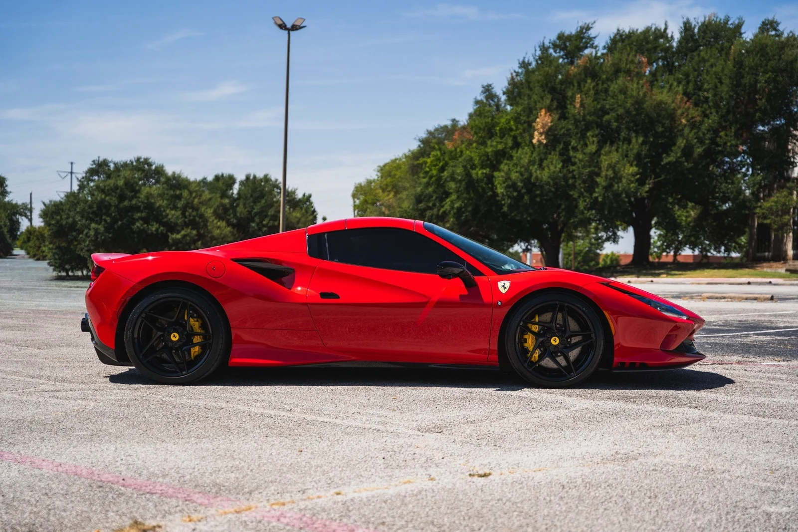 2021 Ferrari F8 Spider, 9/27