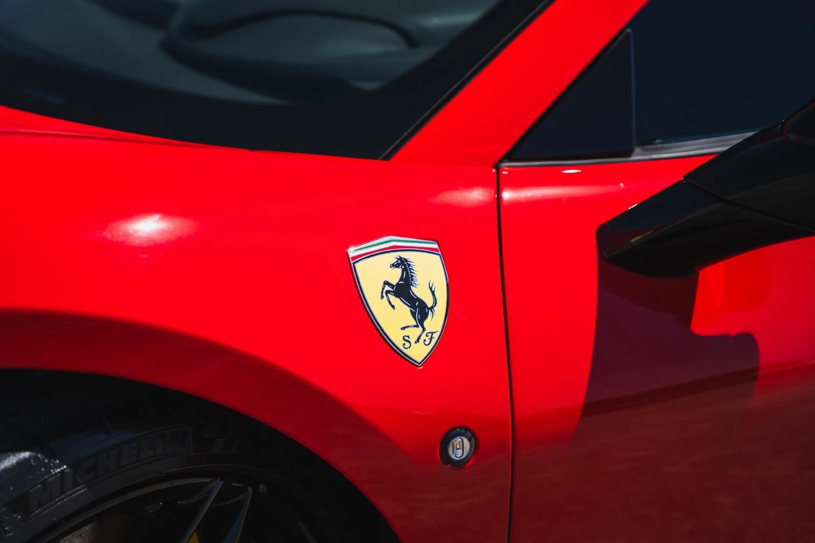 2021 Ferrari F8 Spider, 15/27