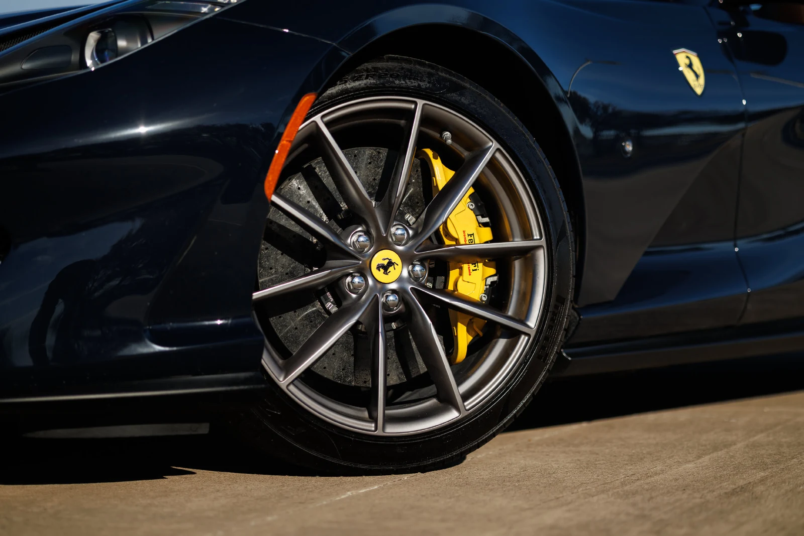 2021 Ferrari 812 GTS, 13/29