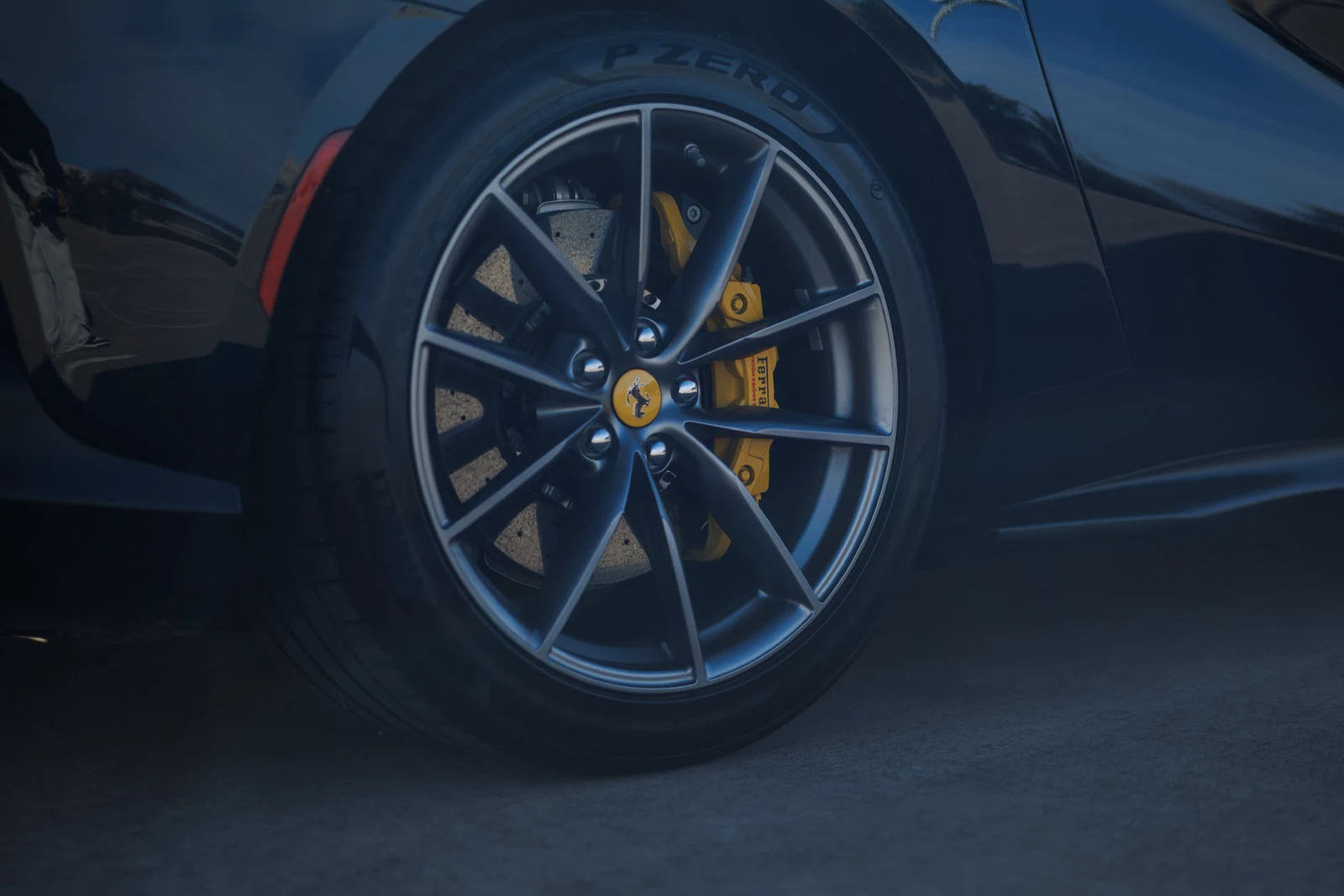 2021 Ferrari 812 GTS, 20/29