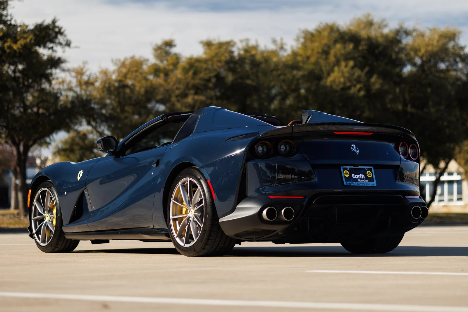 2021 Ferrari 812 GTS, 26/29