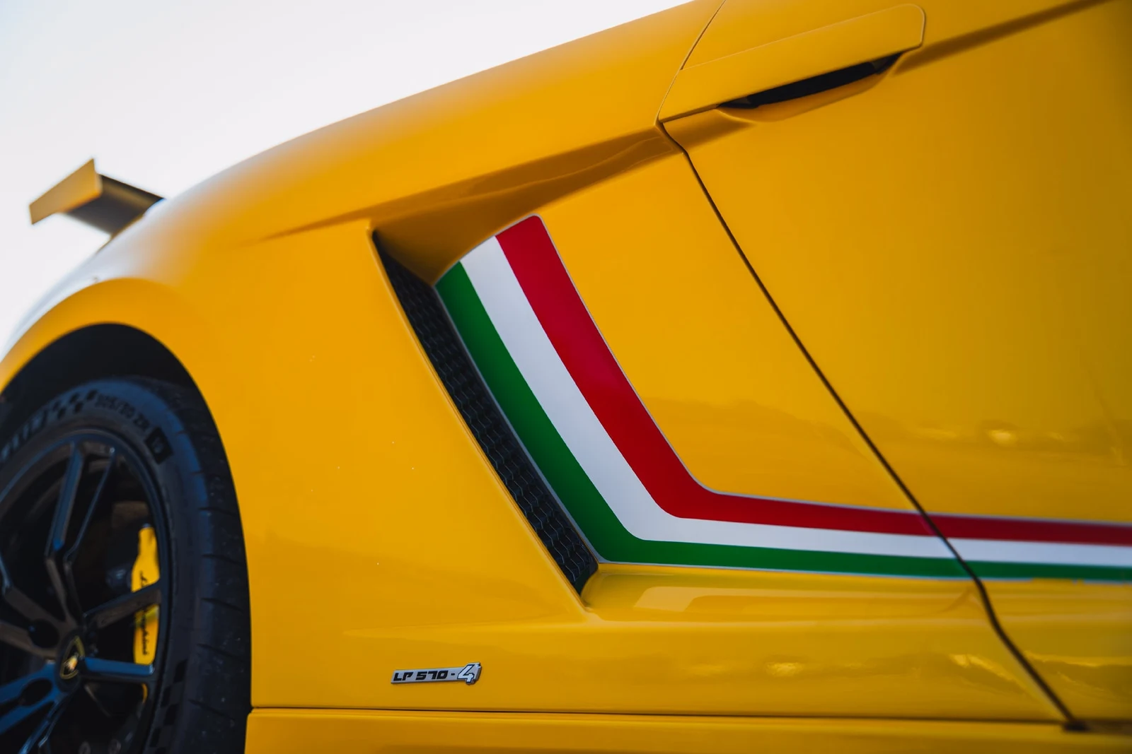 2014 Lamborghini Gallardo LP 570-4 Squadra Corse, 22/28