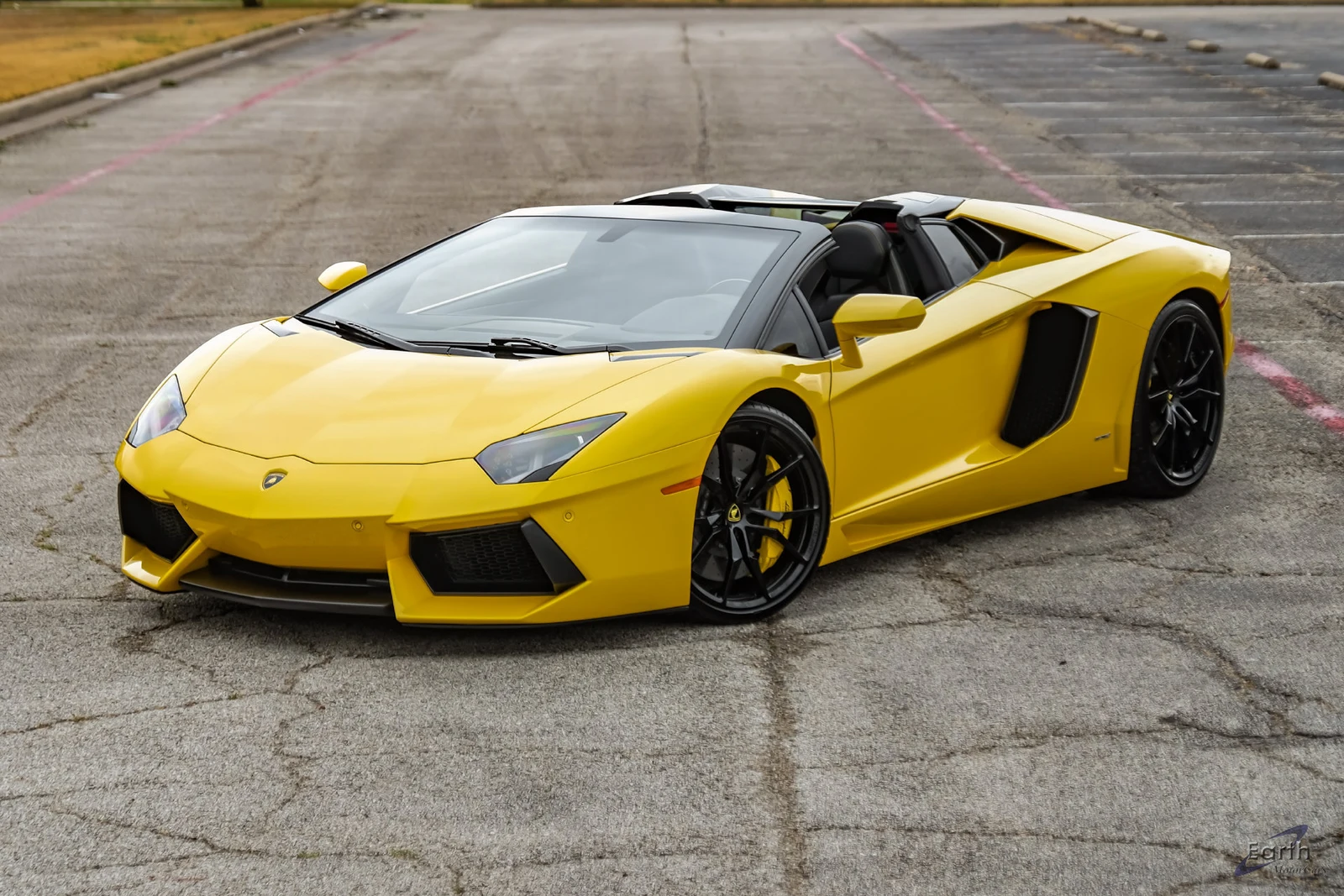 2014 Lamborghini Aventador LP700-4 Roadster, 7/28
