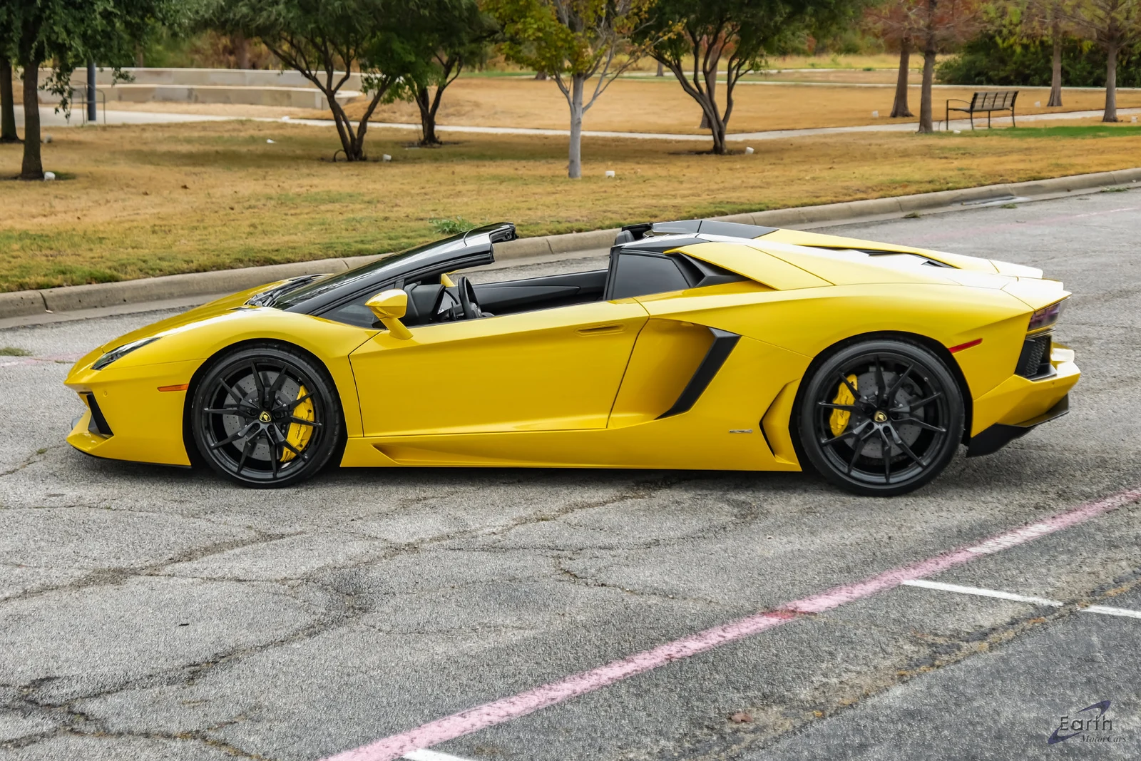 2014 Lamborghini Aventador LP700-4 Roadster, 10/28