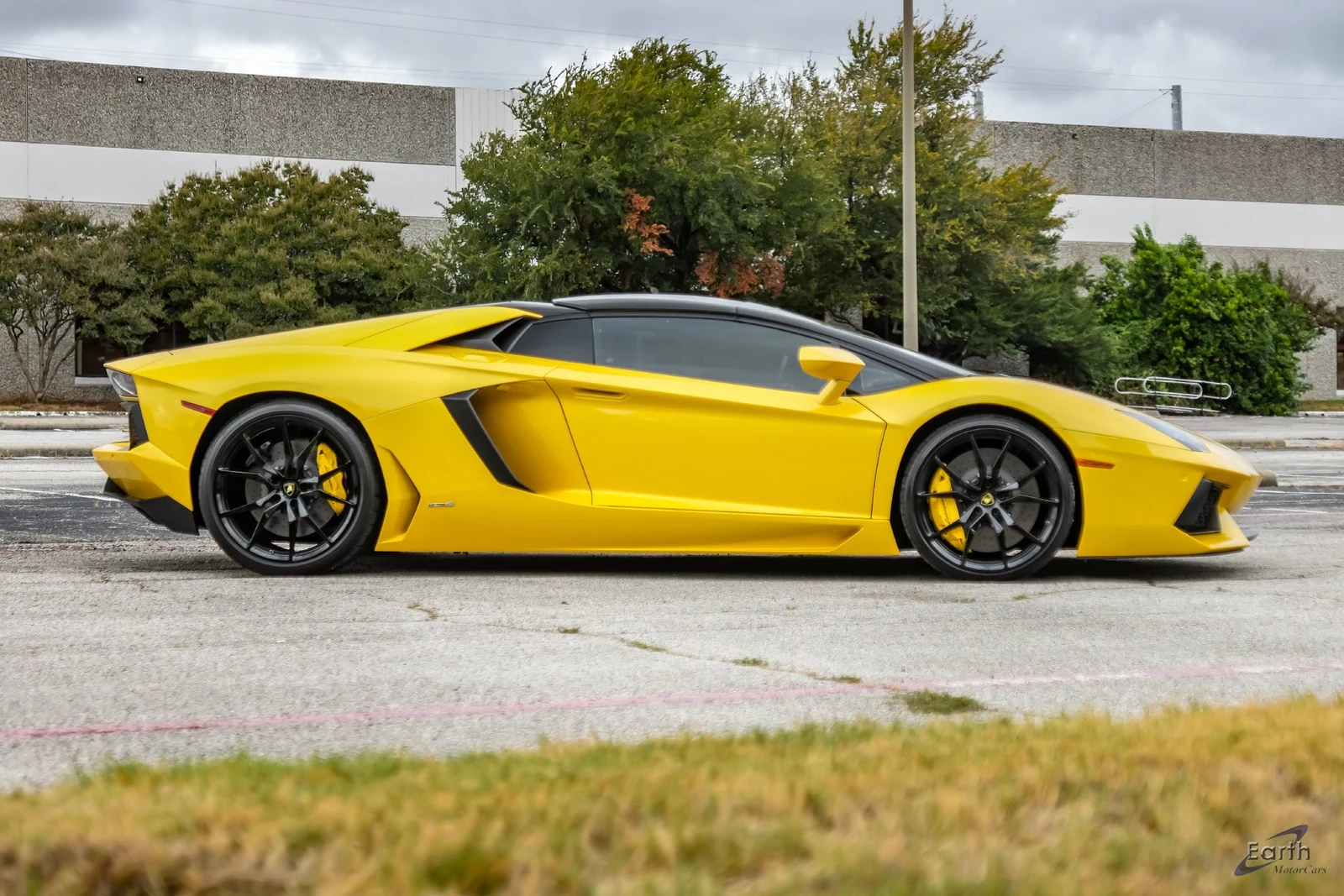 2014 Lamborghini Aventador LP700-4 Roadster, 27/28