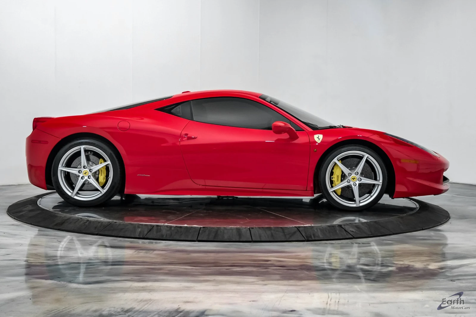 2014 Ferrari 458 Italia, 23/27