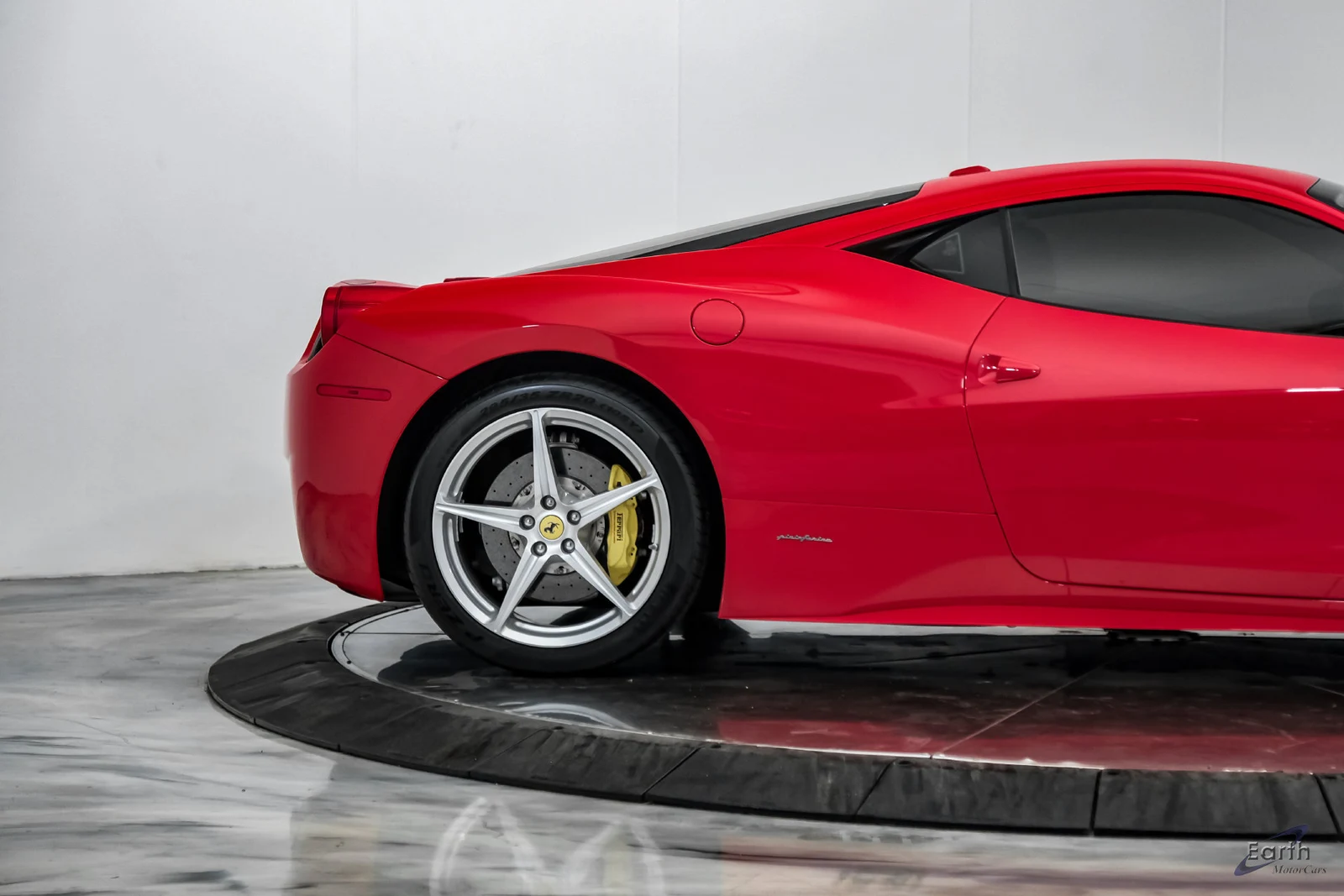 2014 Ferrari 458 Italia, 25/27