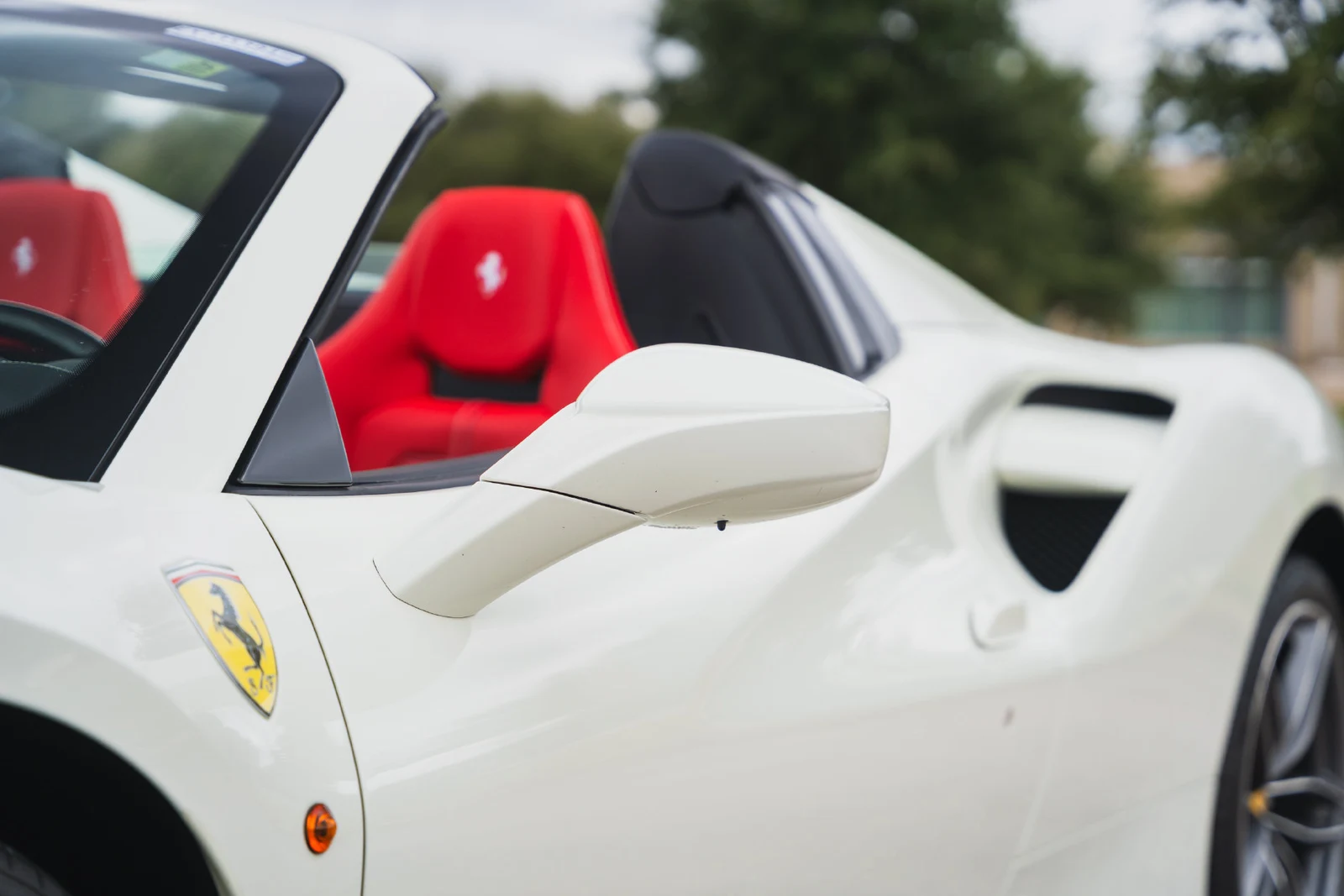 2018 Ferrari 488 Spider, 28/29