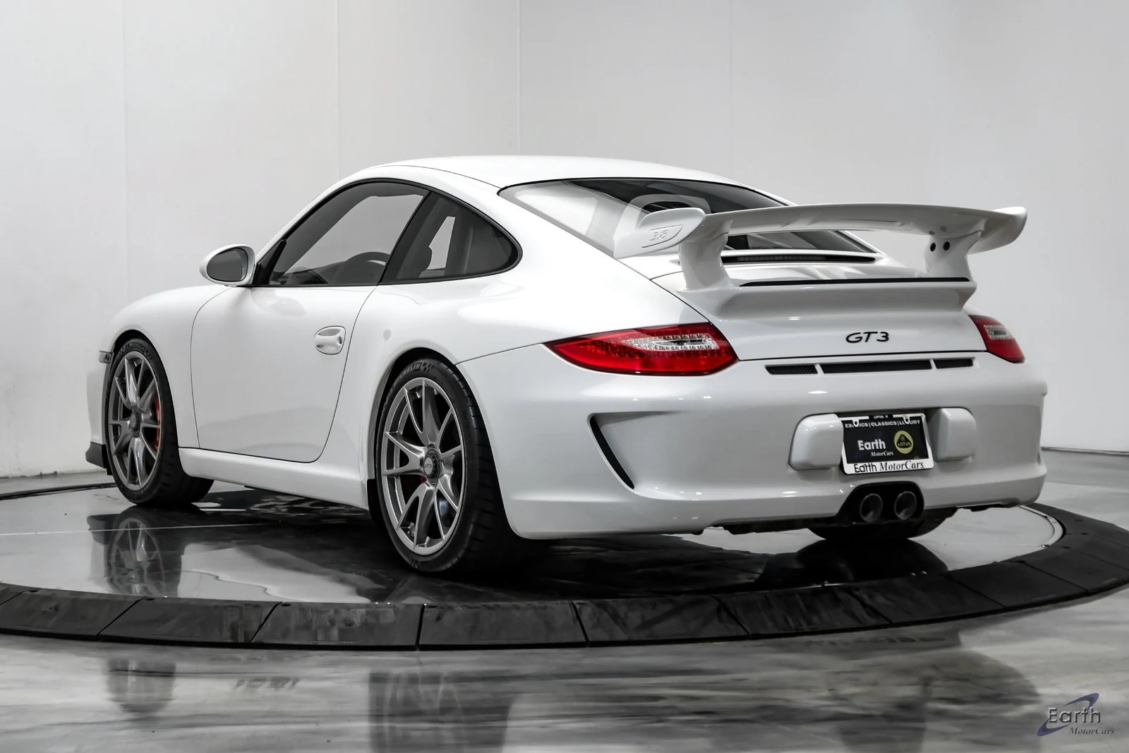 2010 Porsche 911 (997.2) GT3, 10/27