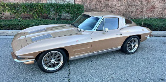Chevrolet Corvette C2 | Earth MotorCars