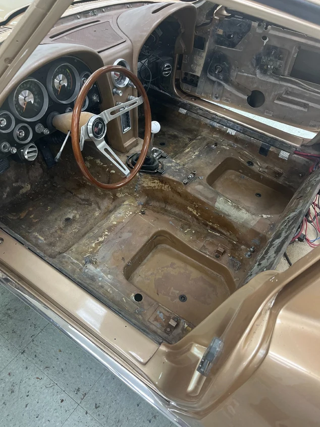 1963 Chevrolet Corvette C2, 25/30