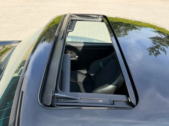 1993 Porsche 911 RS America (964), 7/9