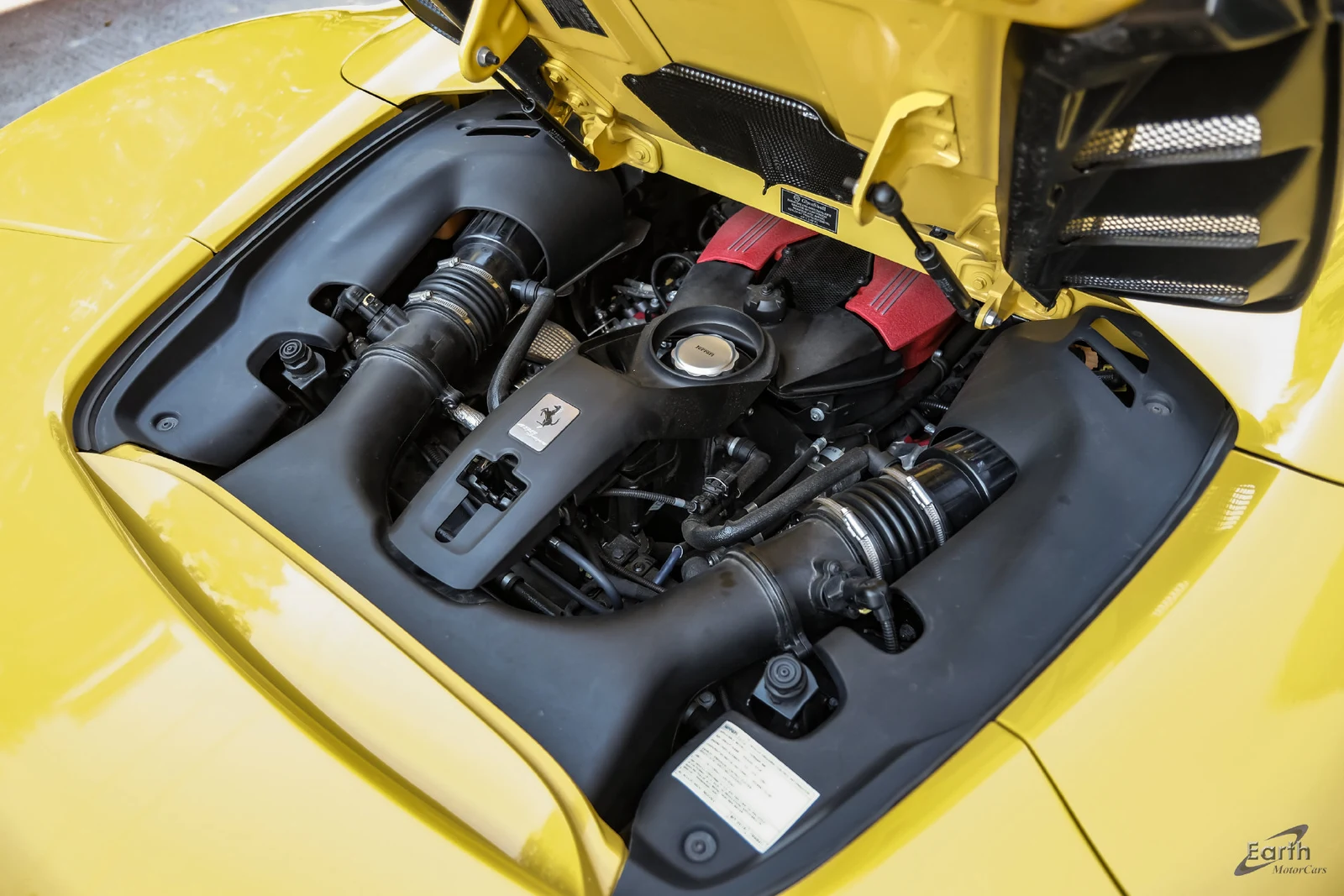 2018 Ferrari 488 Spider, 3/28