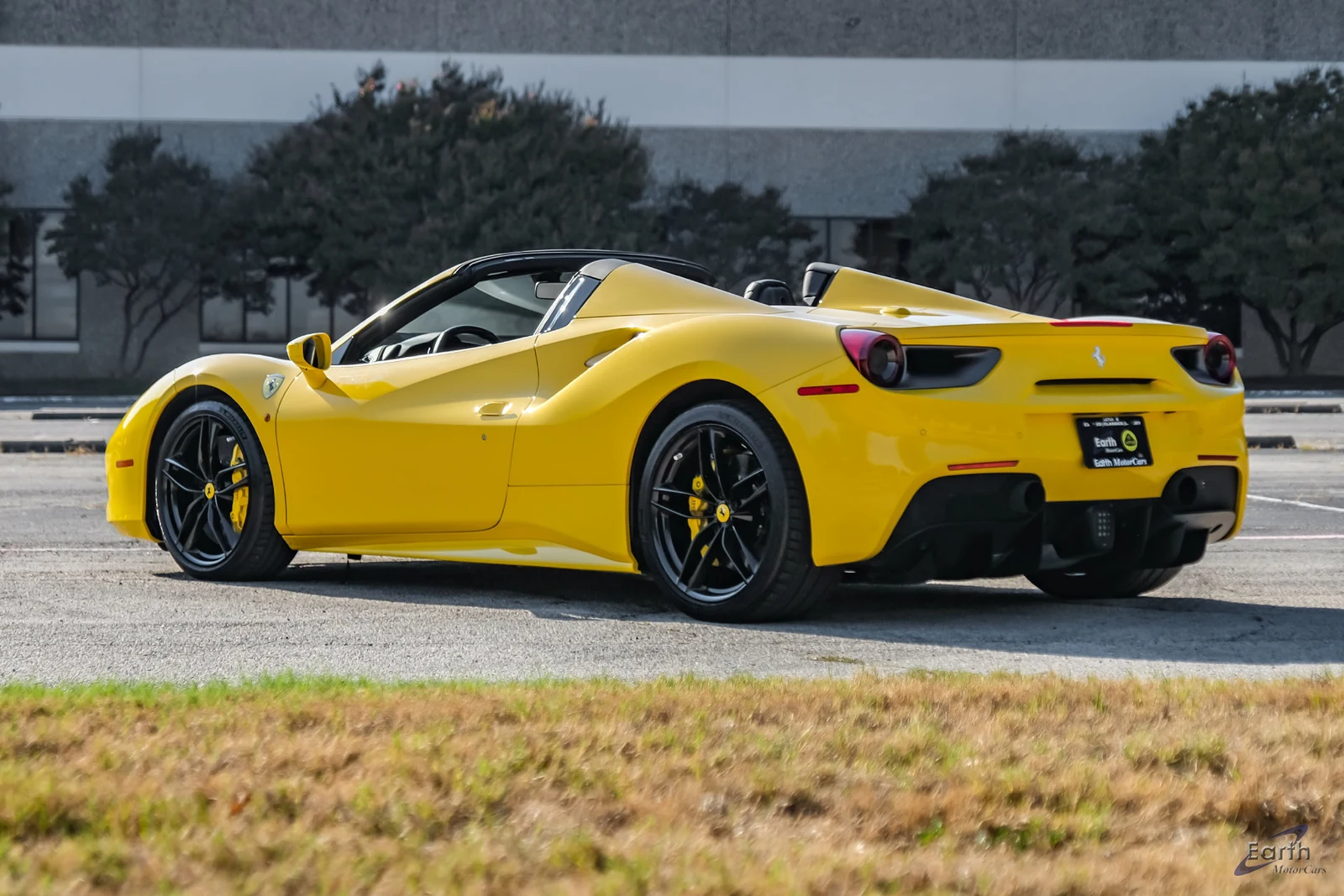 2018 Ferrari 488 Spider, 12/28
