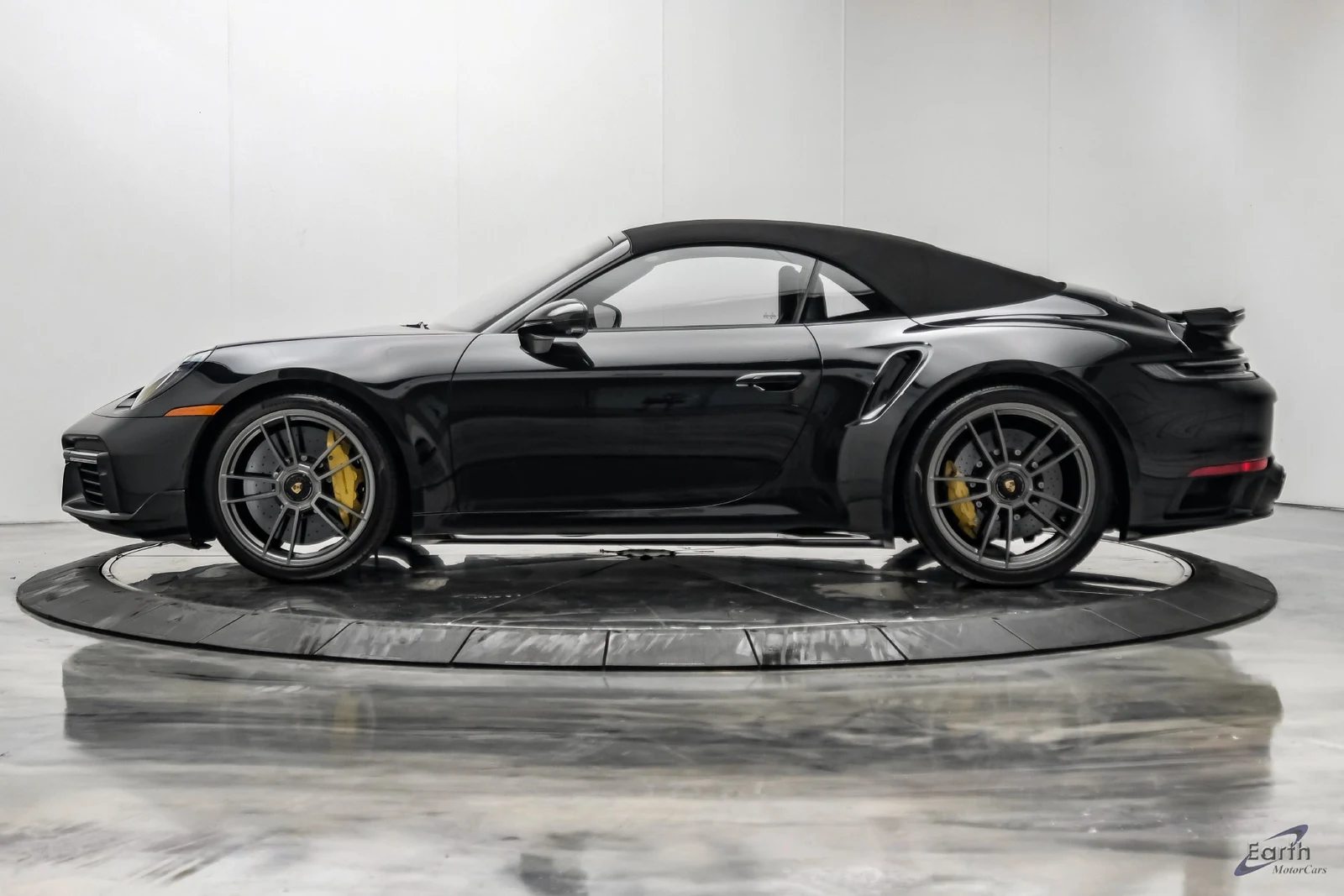 2025 Porsche 911 Turbo S Cabriolet (992.1), 7/28