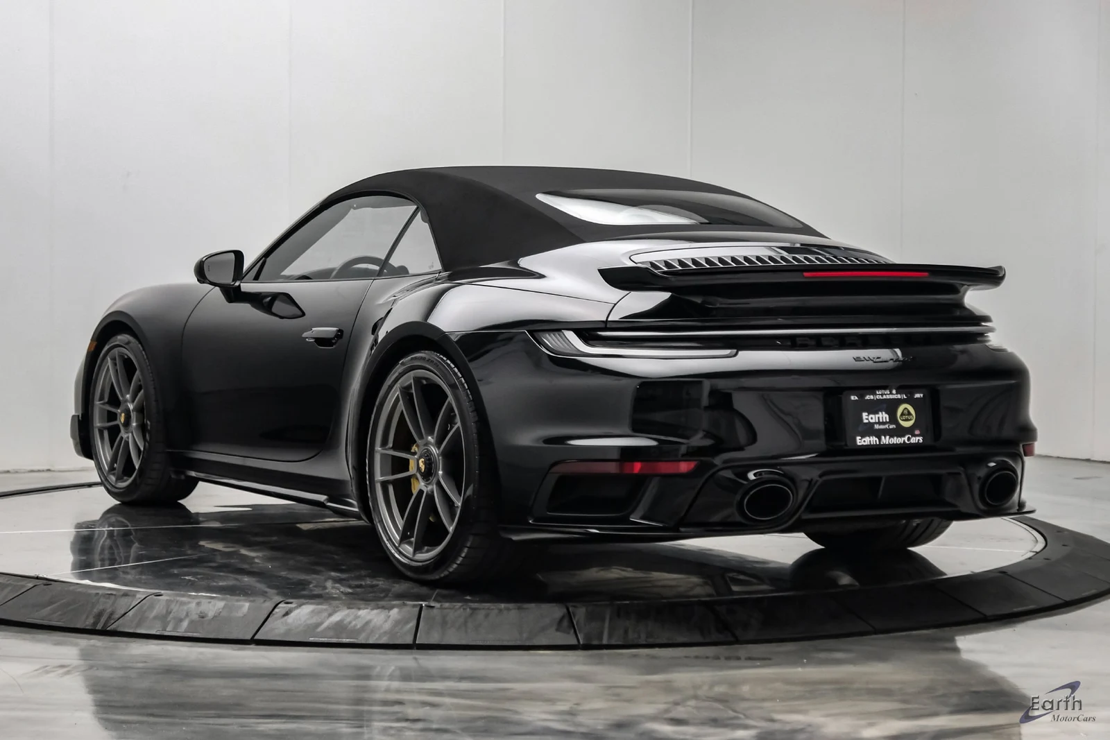 2025 Porsche 911 Turbo S Cabriolet (992.1), 11/28