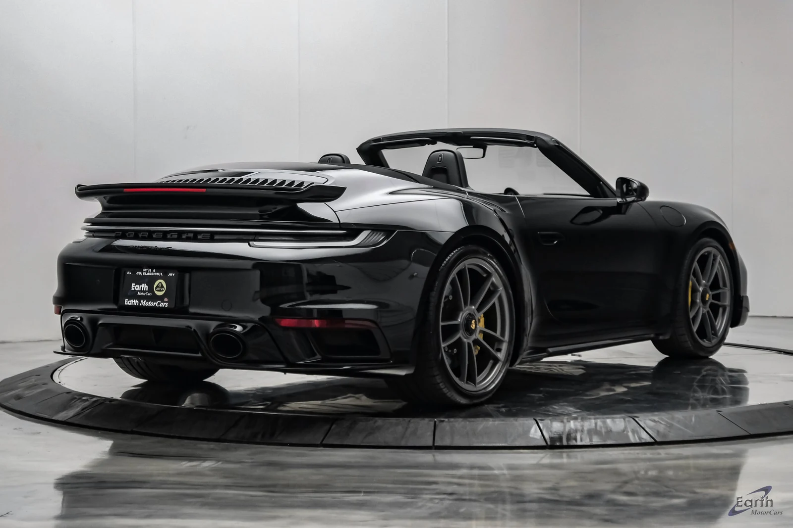 2025 Porsche 911 Turbo S Cabriolet (992.1), 19/28
