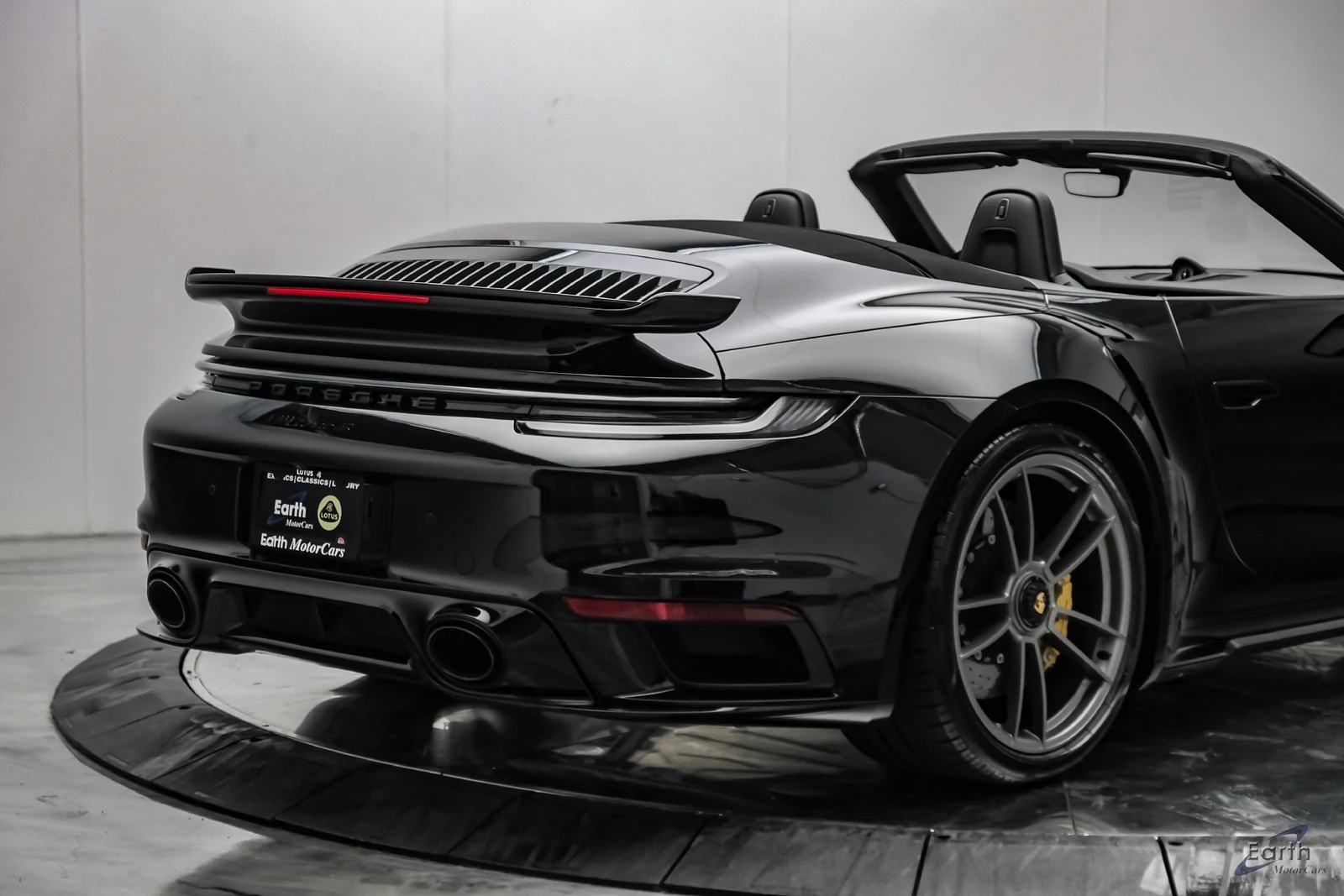 2025 Porsche 911 Turbo S Cabriolet (992.1), 22/28