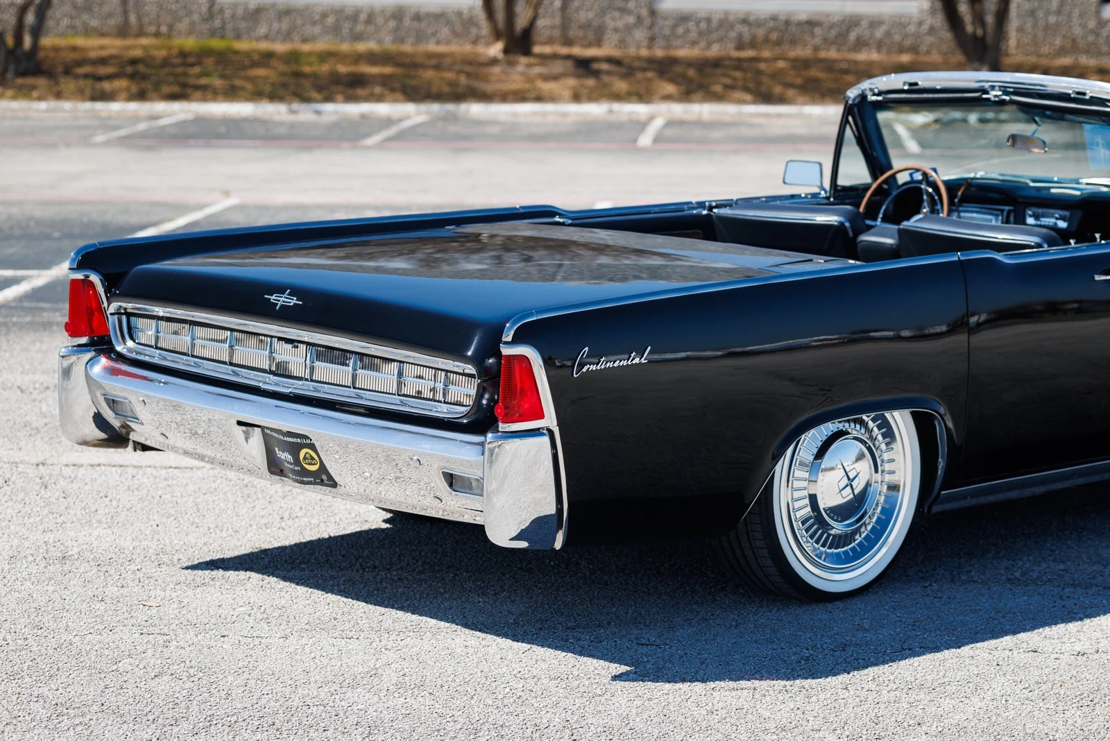 1963 Lincoln Continental, 16/29