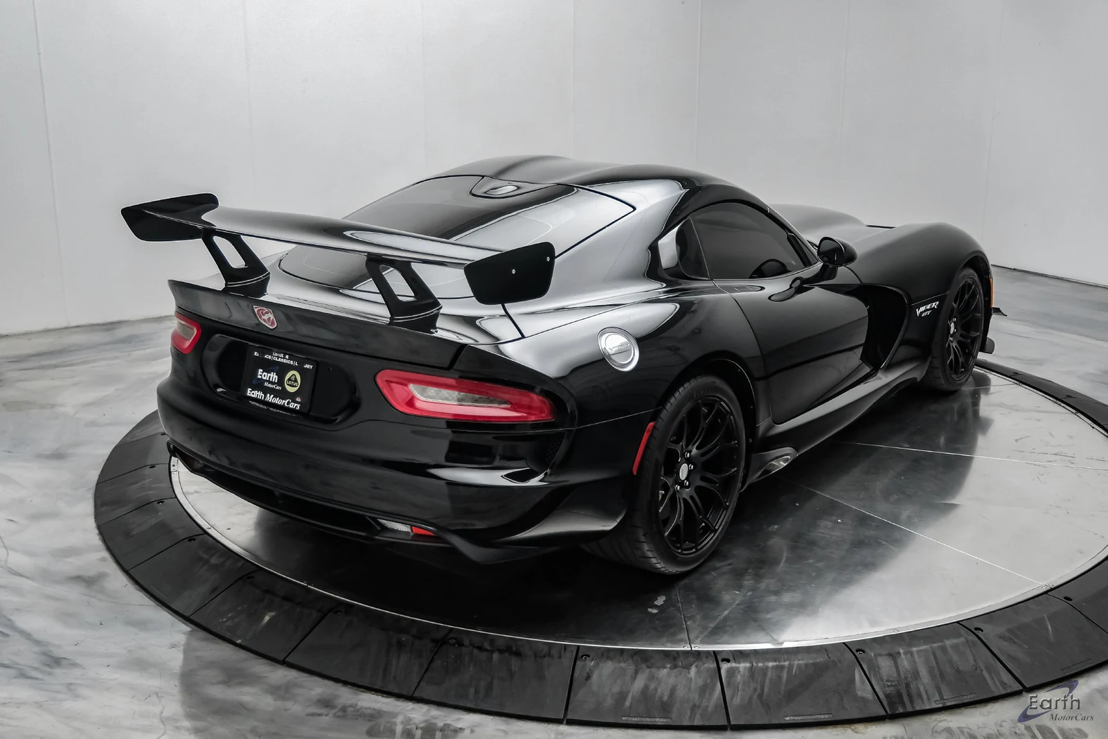 2017 Dodge Viper GTC (VX I), 18/27